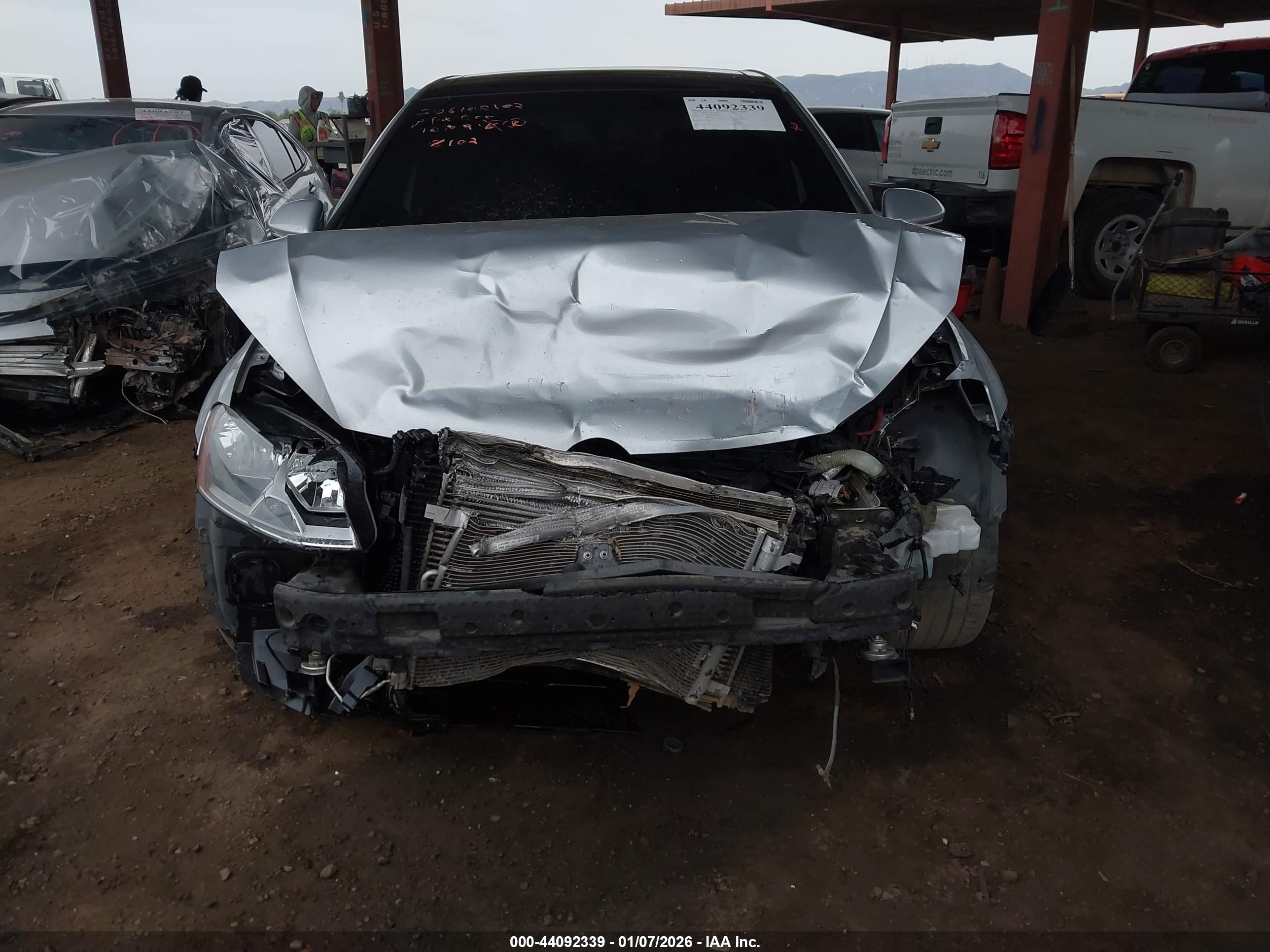 VOLKSWAGEN GOLF image 6