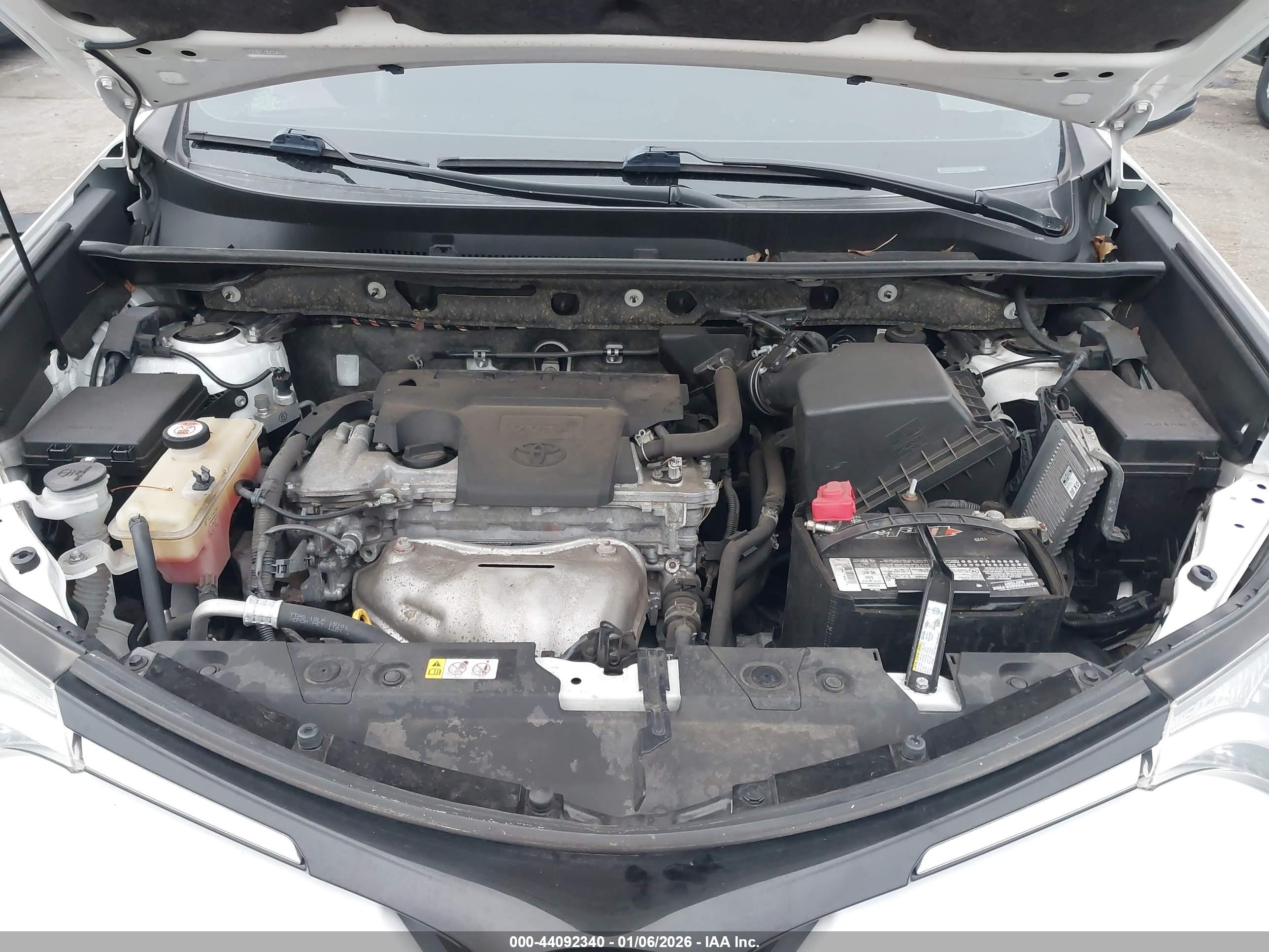 TOYOTA RAV4 image 10