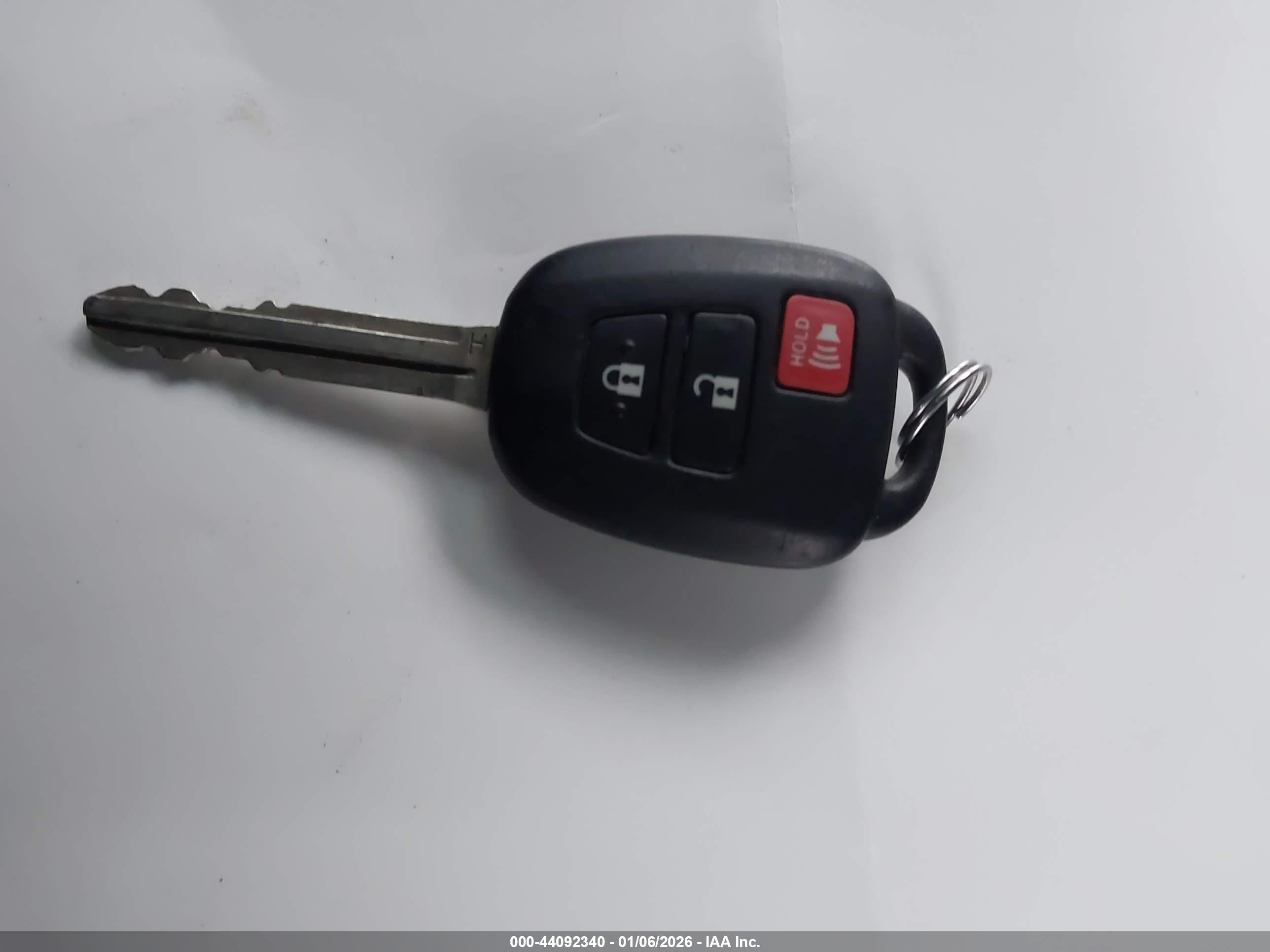 TOYOTA RAV4 image 11