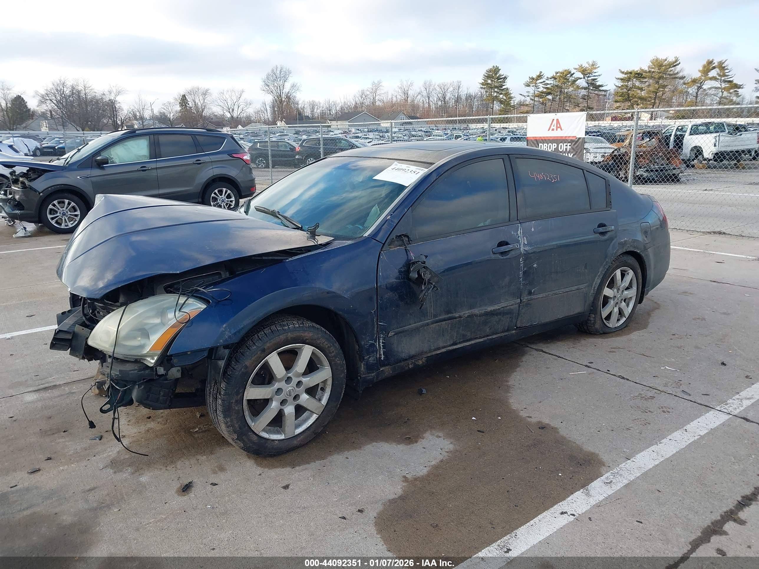NISSAN MAXIMA image 2