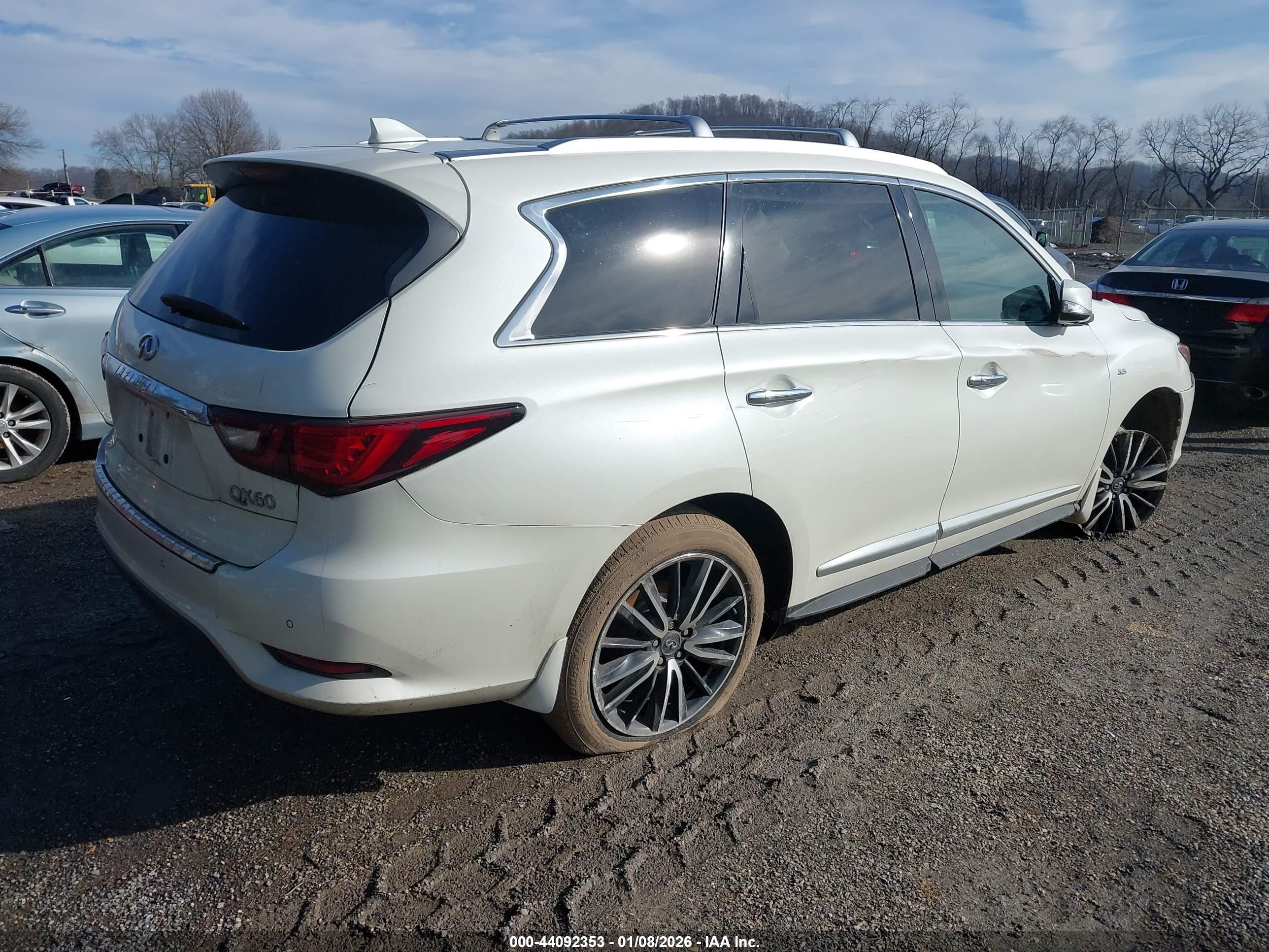 INFINITI QX60 image 4