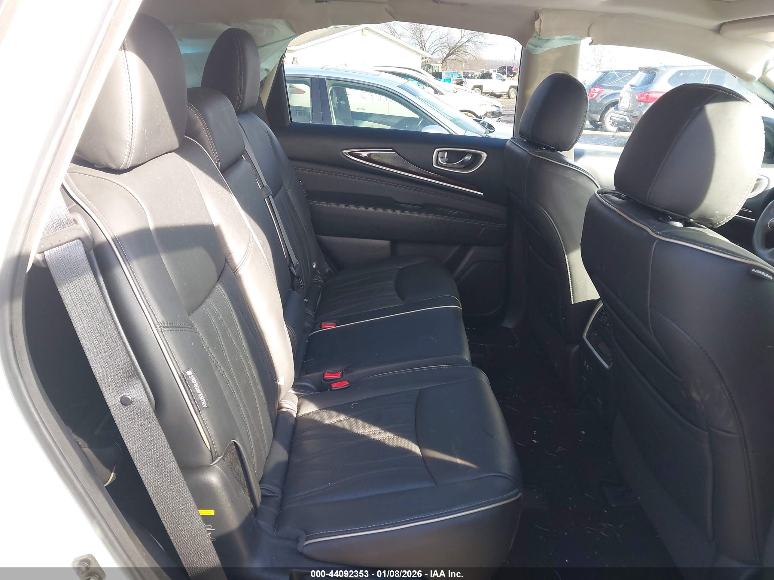 INFINITI QX60 image 8