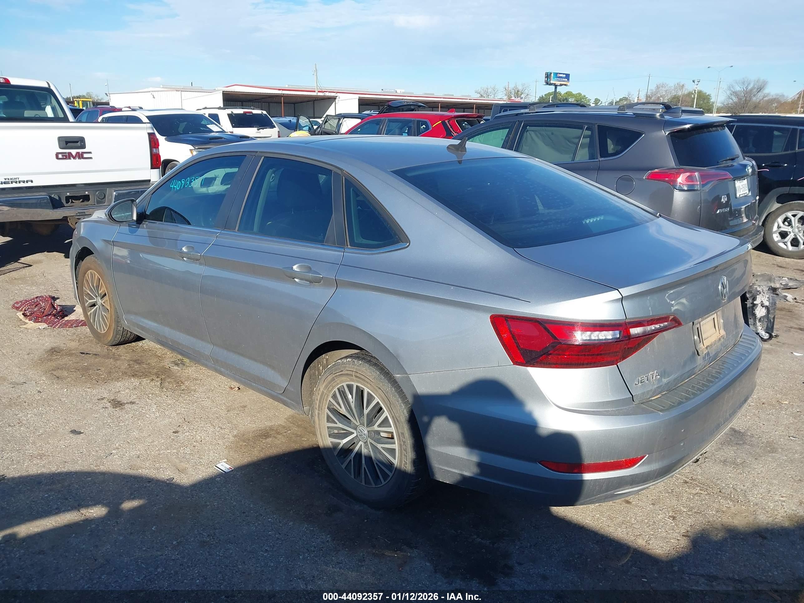 VOLKSWAGEN JETTA image 3