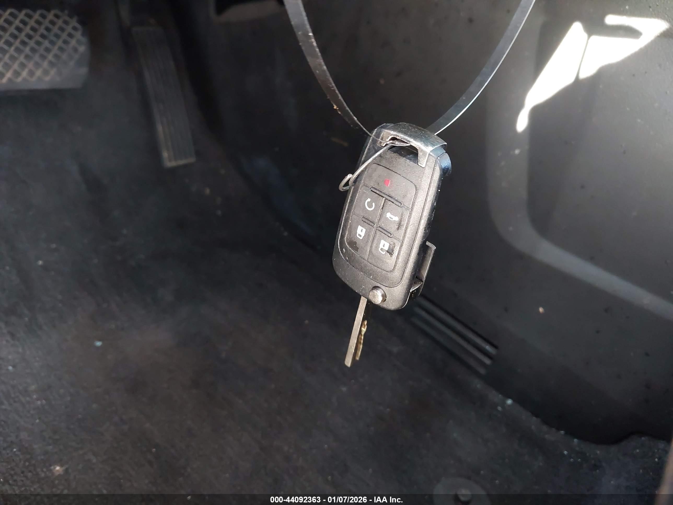 CHEVROLET EQUINOX image 11