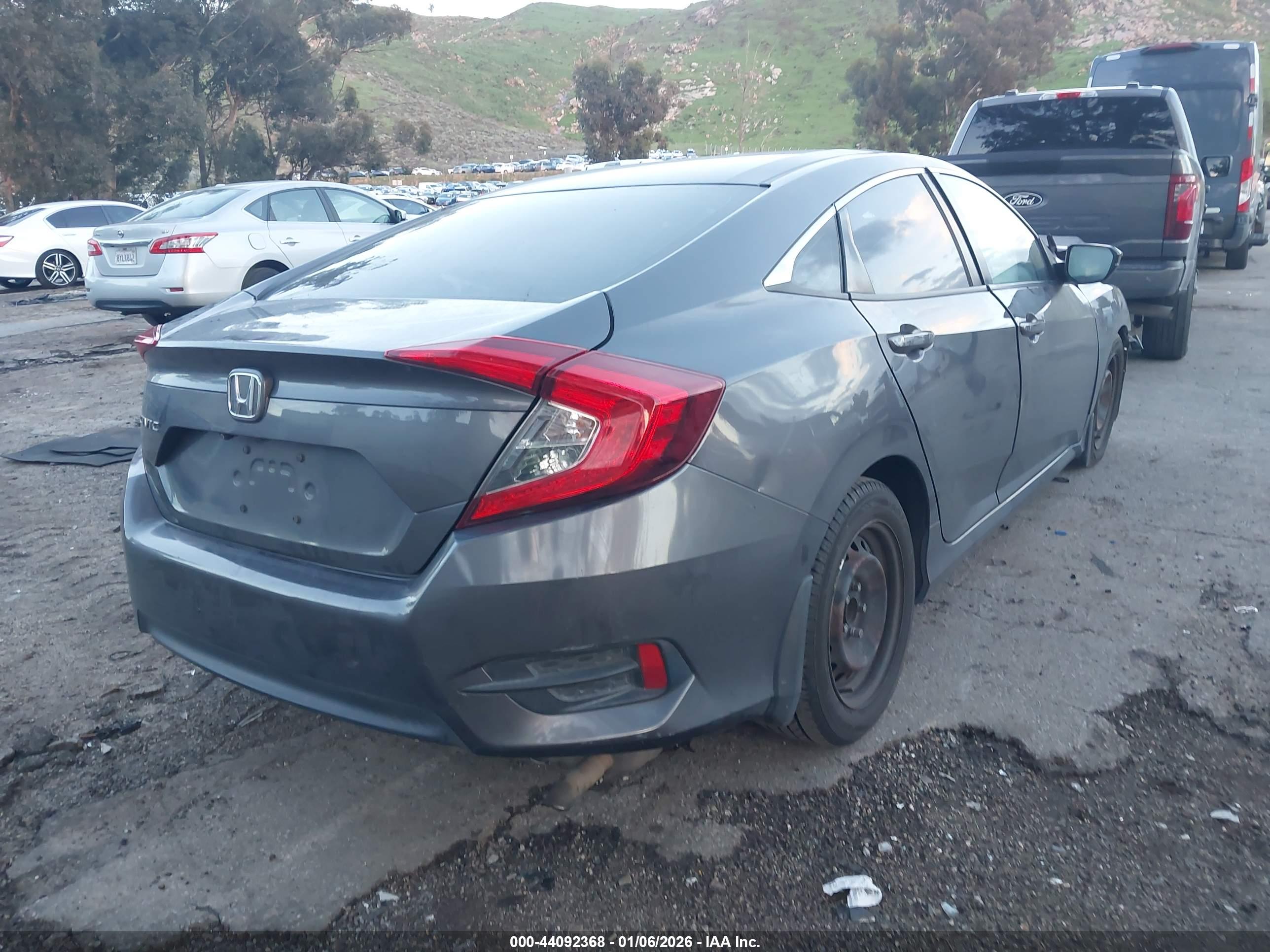 HONDA CIVIC image 4