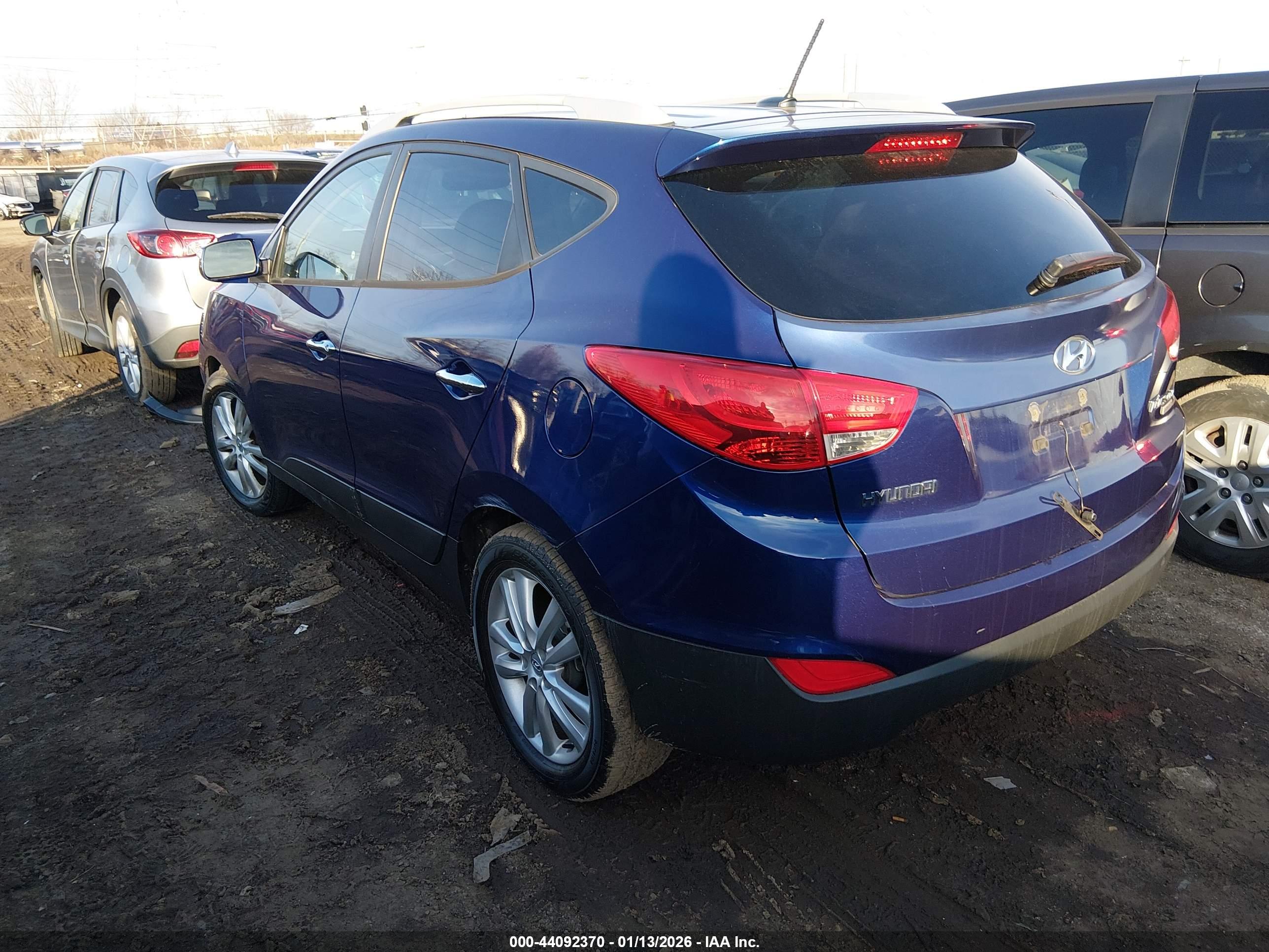 HYUNDAI TUCSON image 3