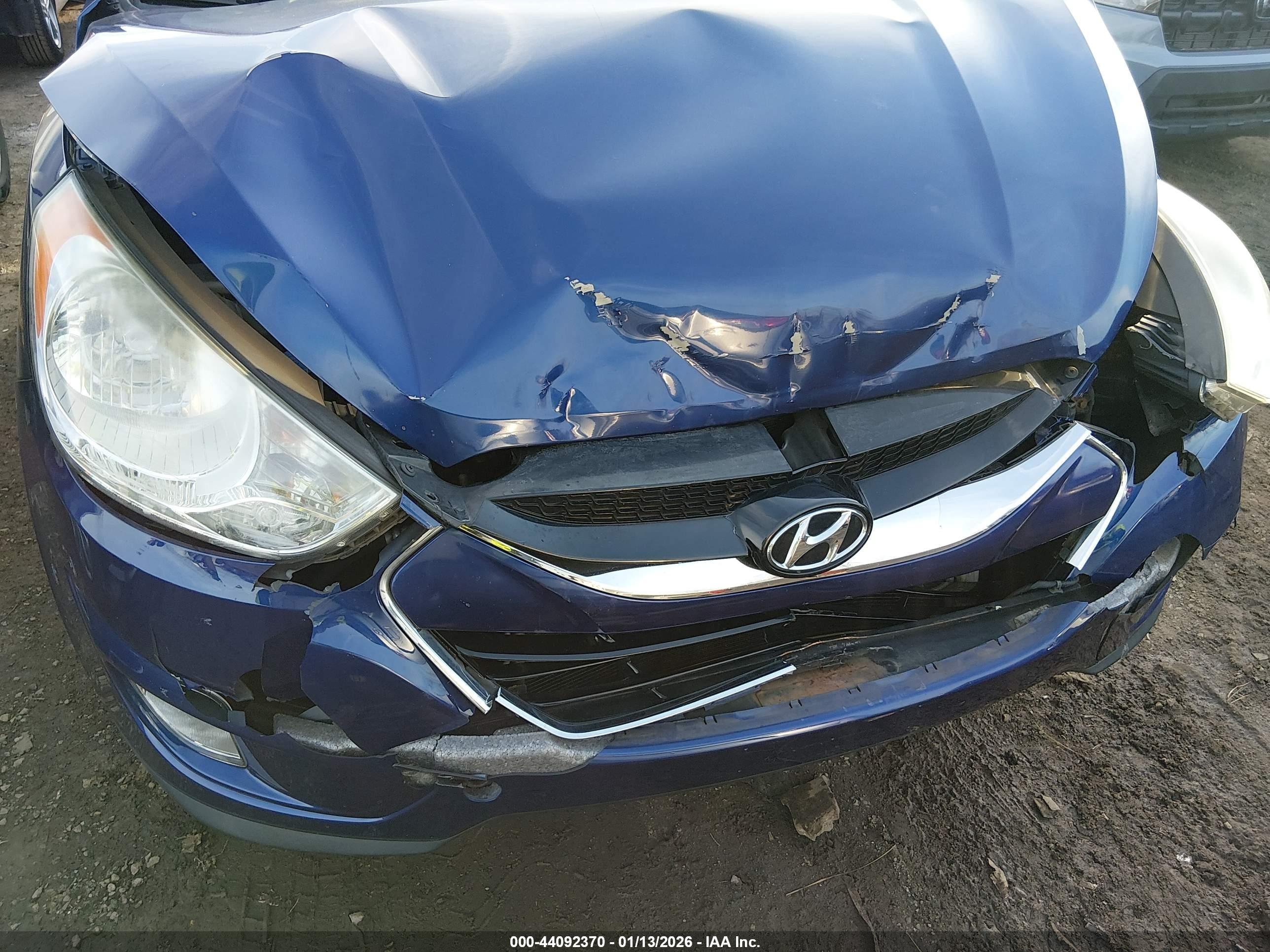 HYUNDAI TUCSON image 6