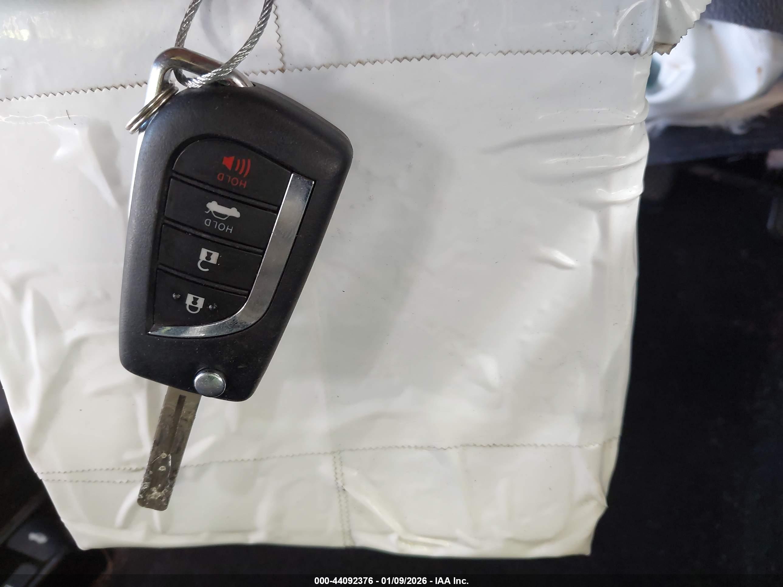 TOYOTA COROLLA image 11