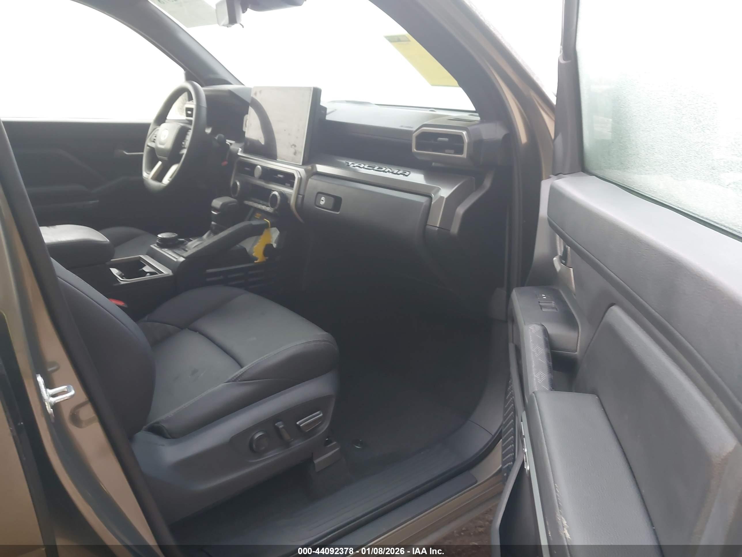 TOYOTA TACOMA image 5