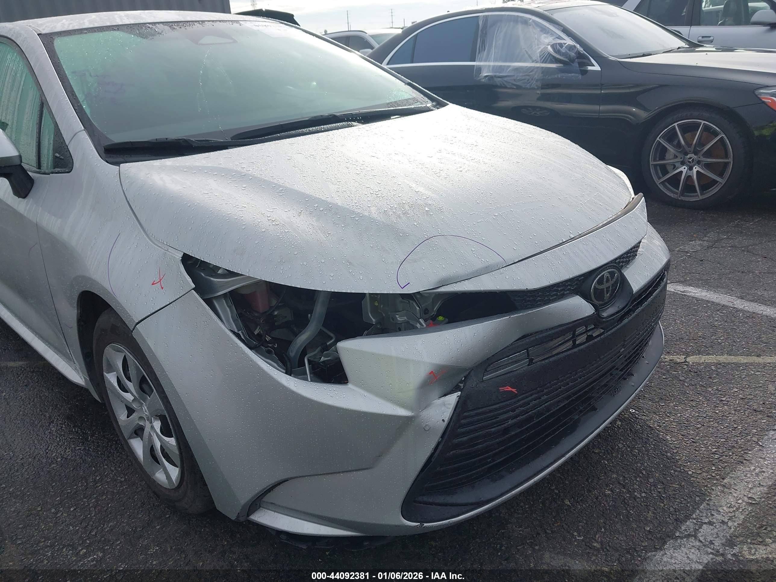 TOYOTA COROLLA image 6