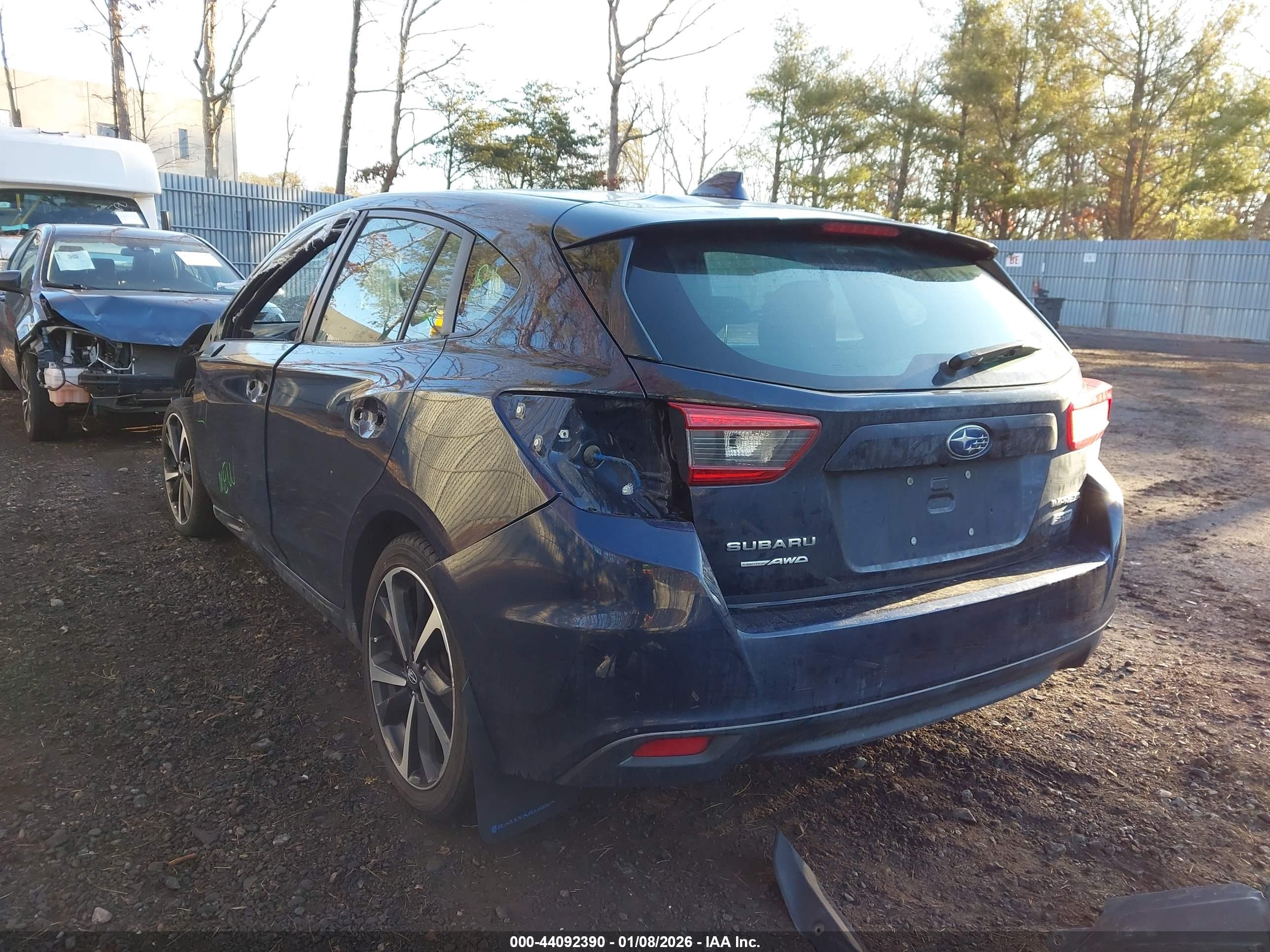 SUBARU IMPREZA image 3