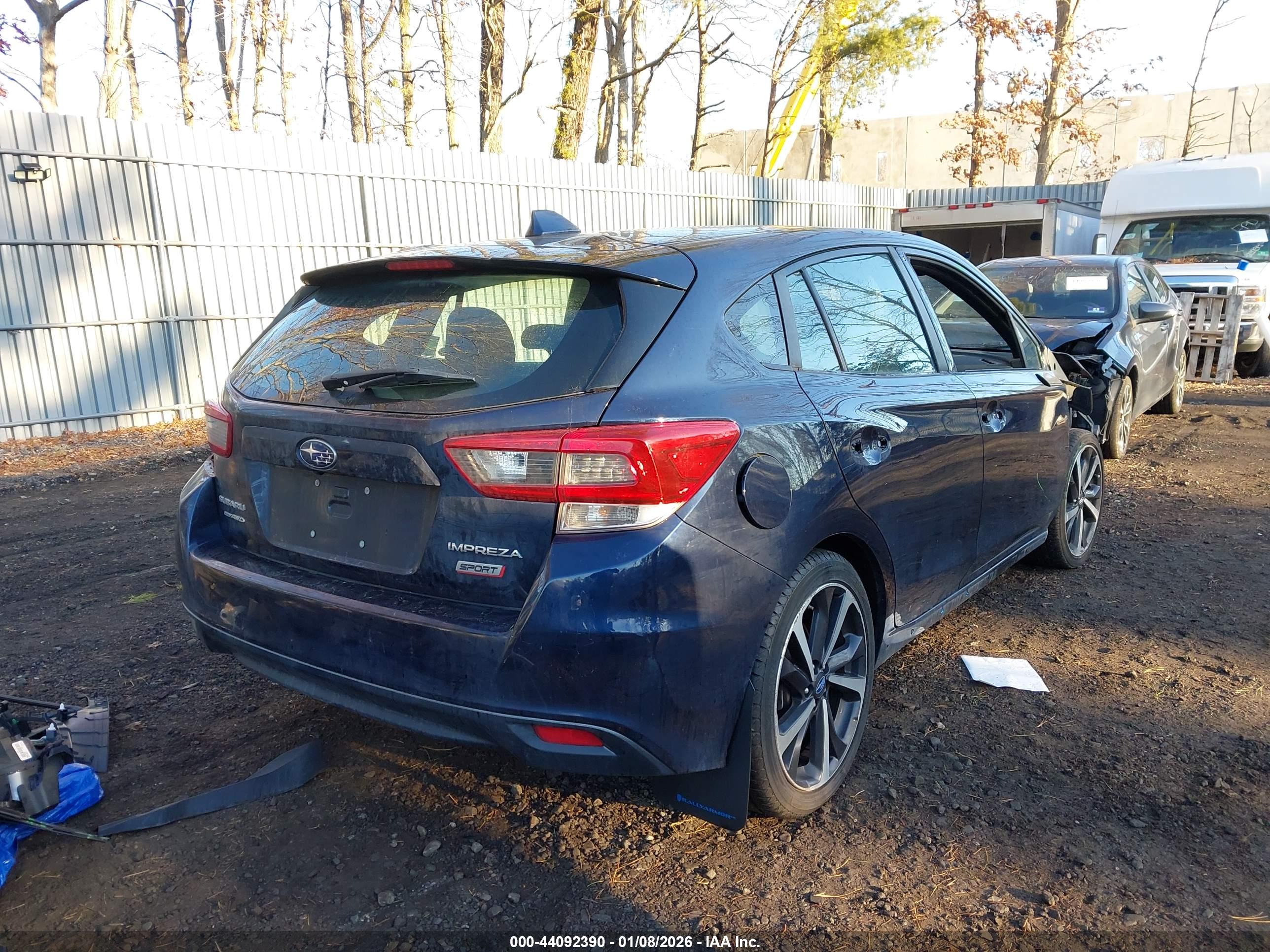 SUBARU IMPREZA image 4