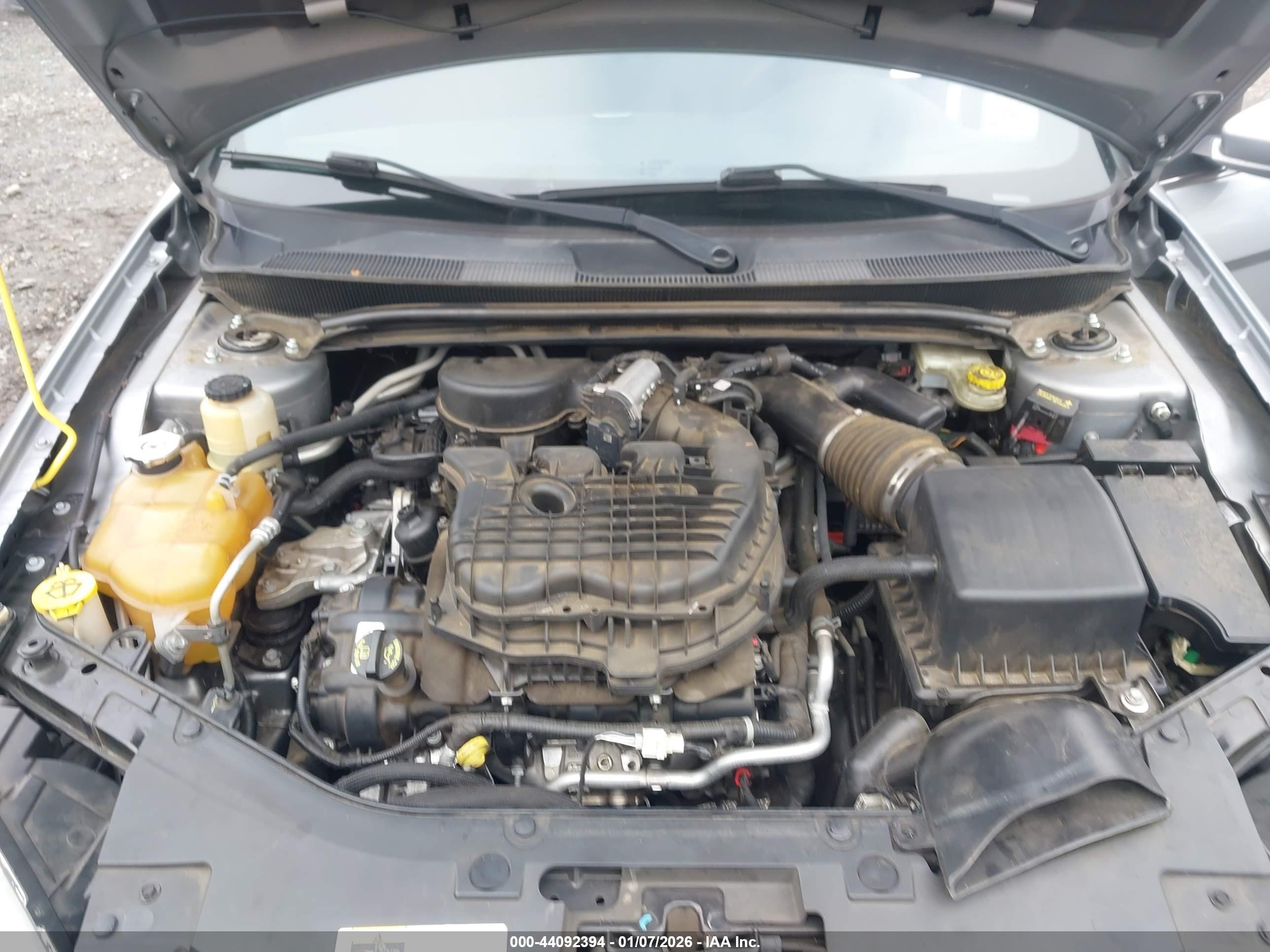 CHRYSLER 200 image 10