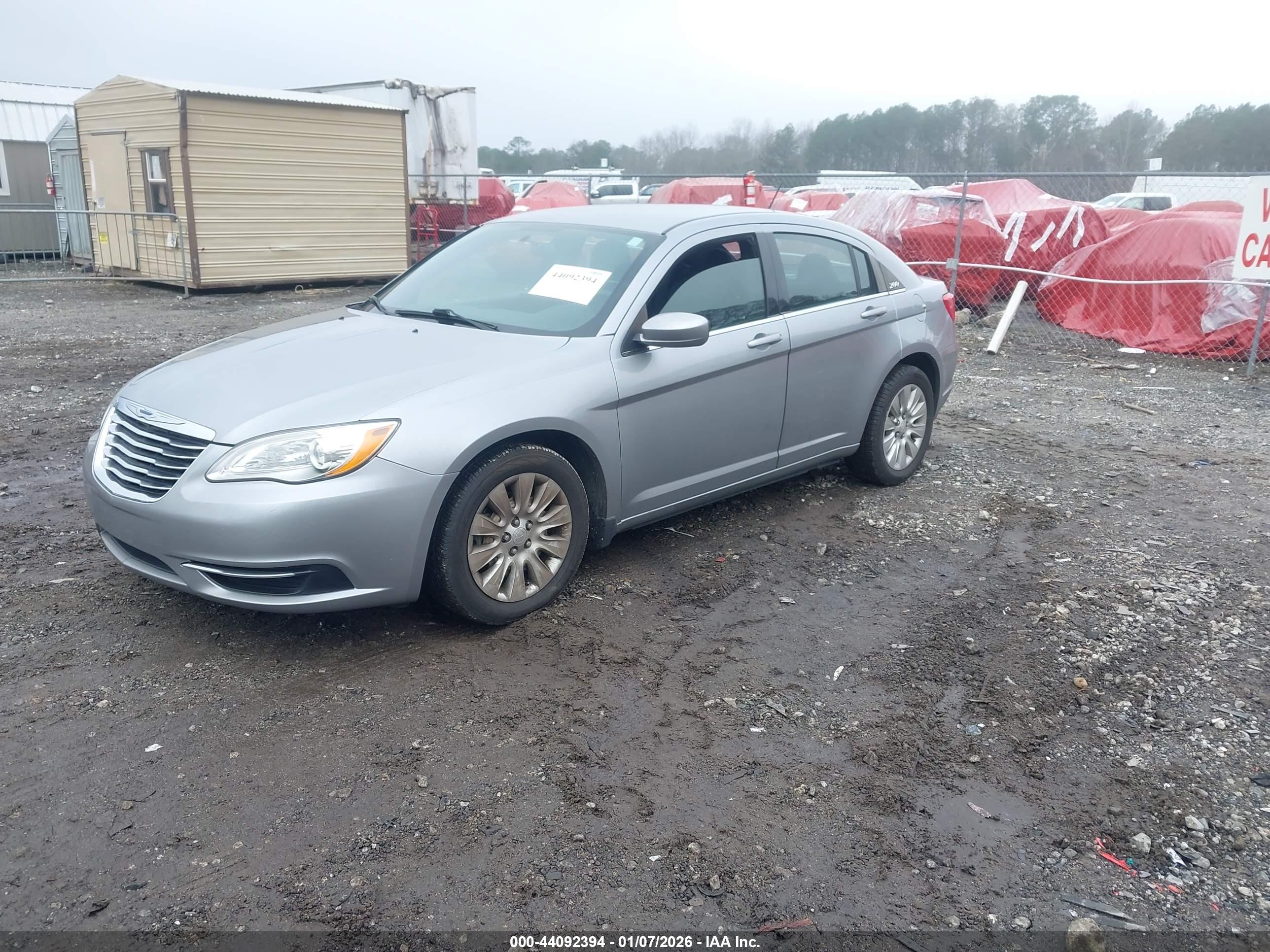 CHRYSLER 200 image 2