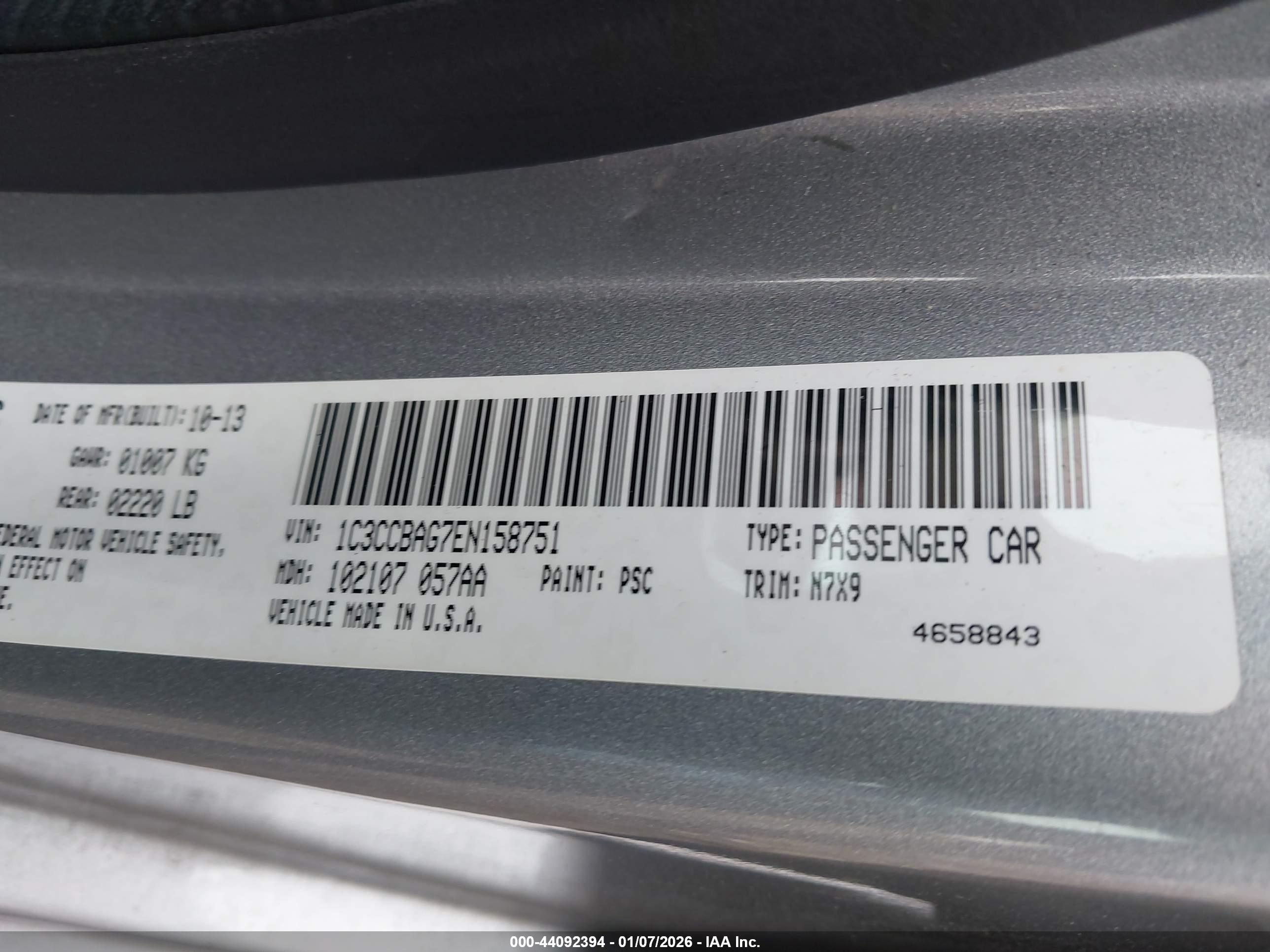CHRYSLER 200 image 9
