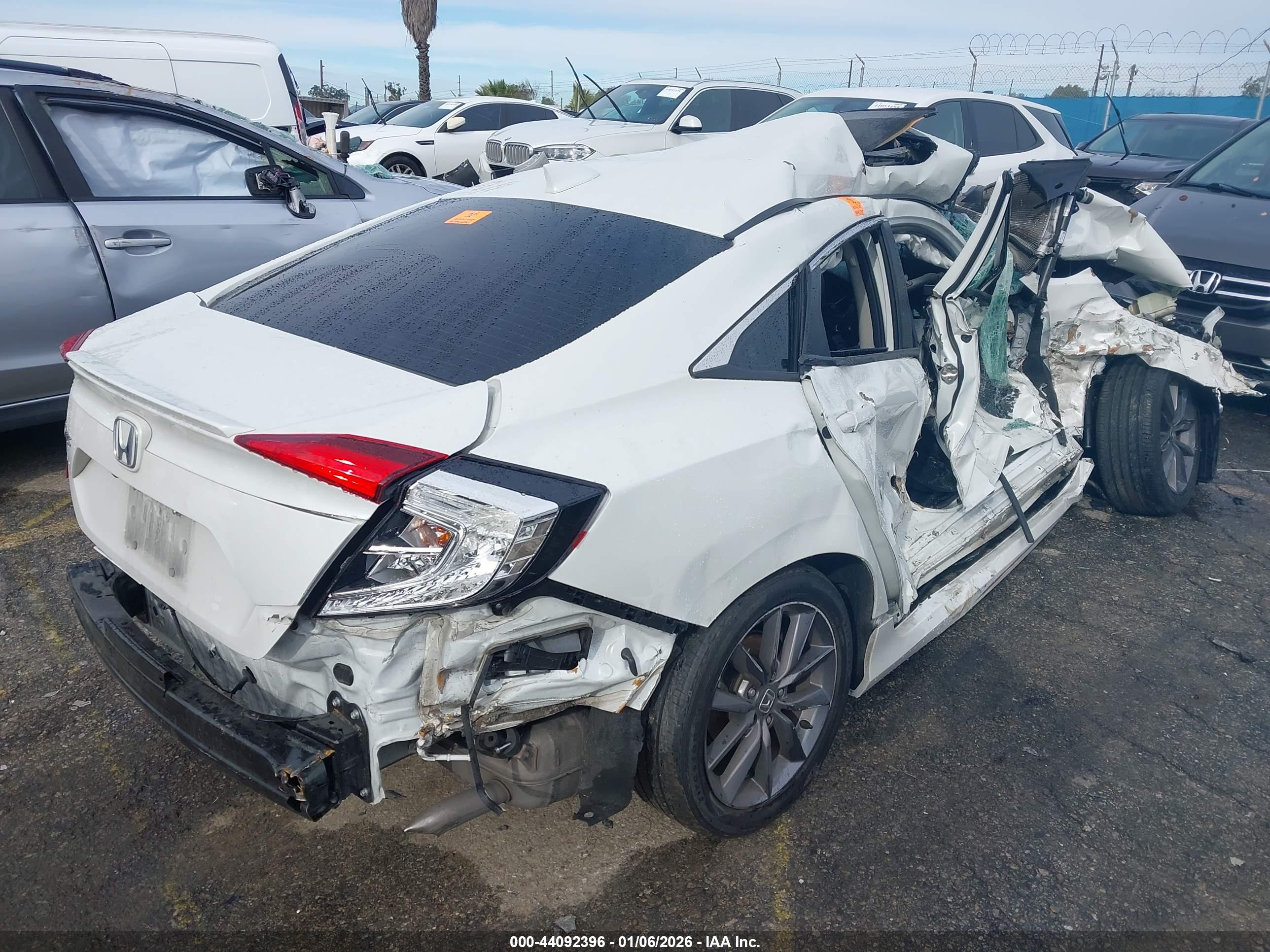 HONDA CIVIC image 4