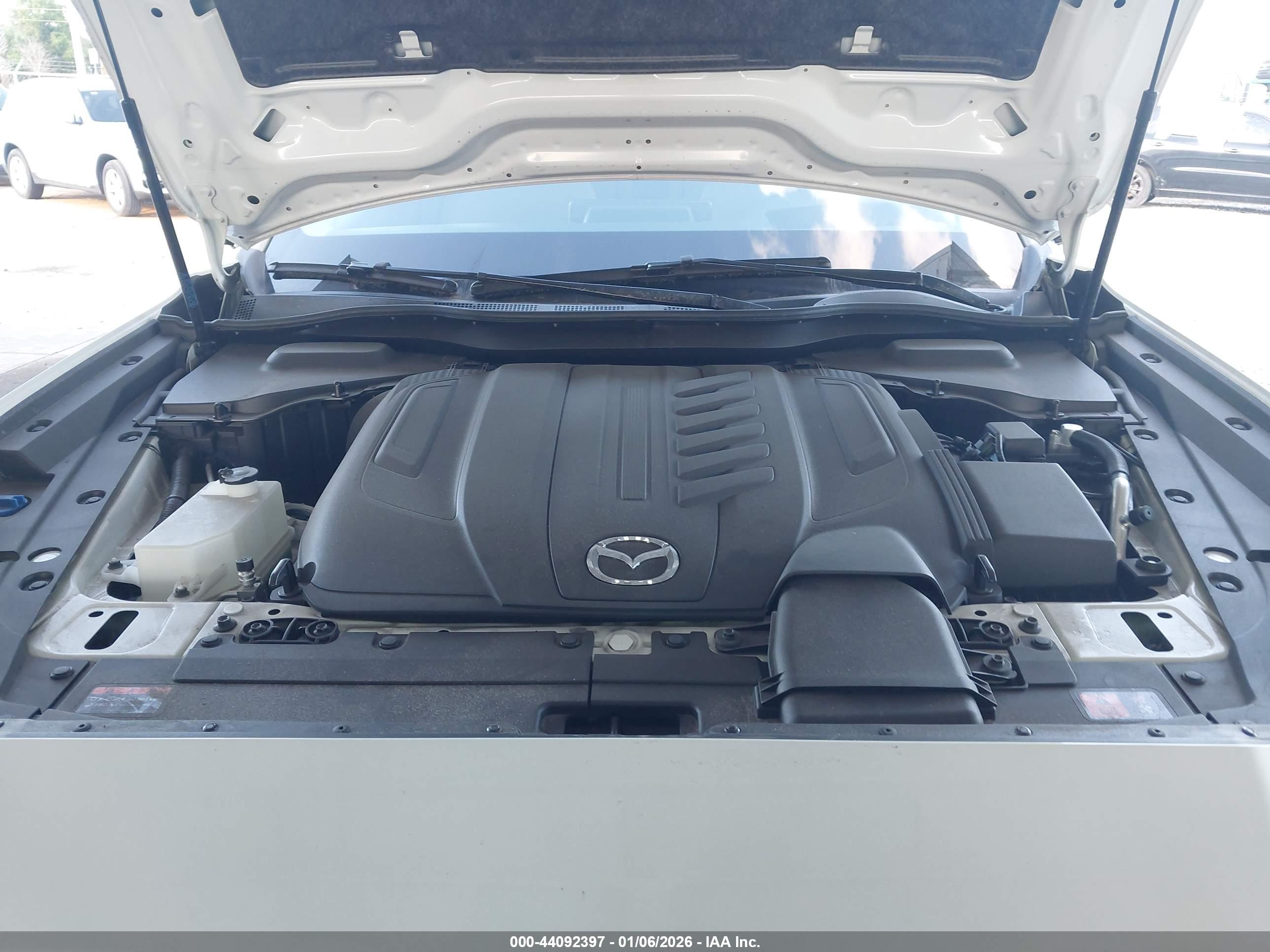 MAZDA CX-90 image 10