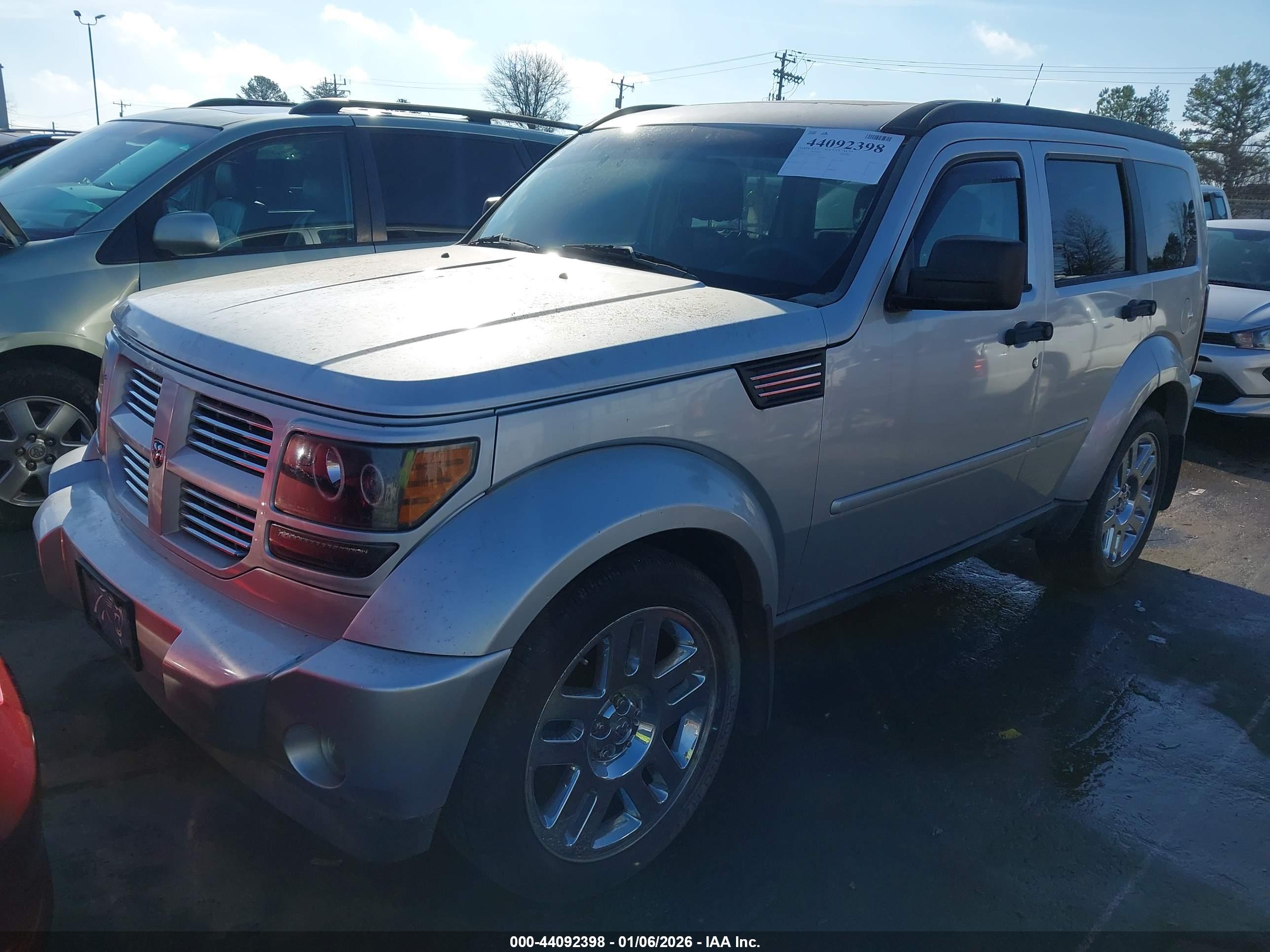 DODGE NITRO image 2