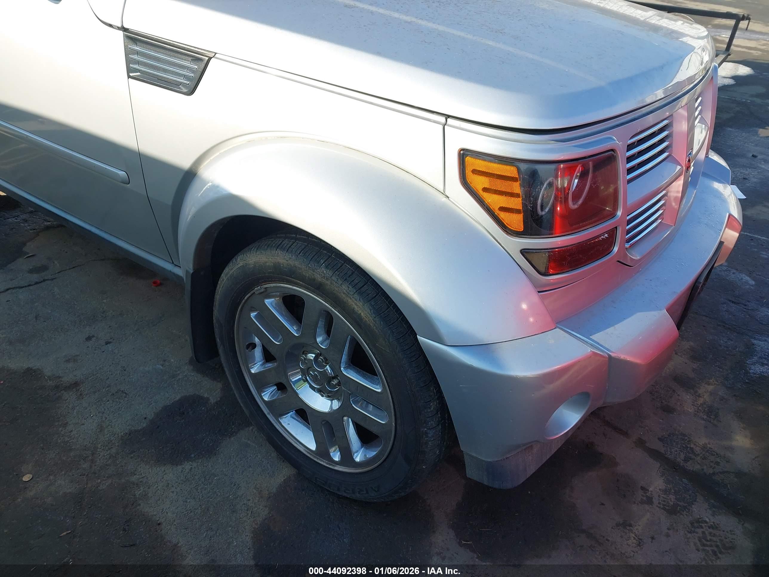DODGE NITRO image 6