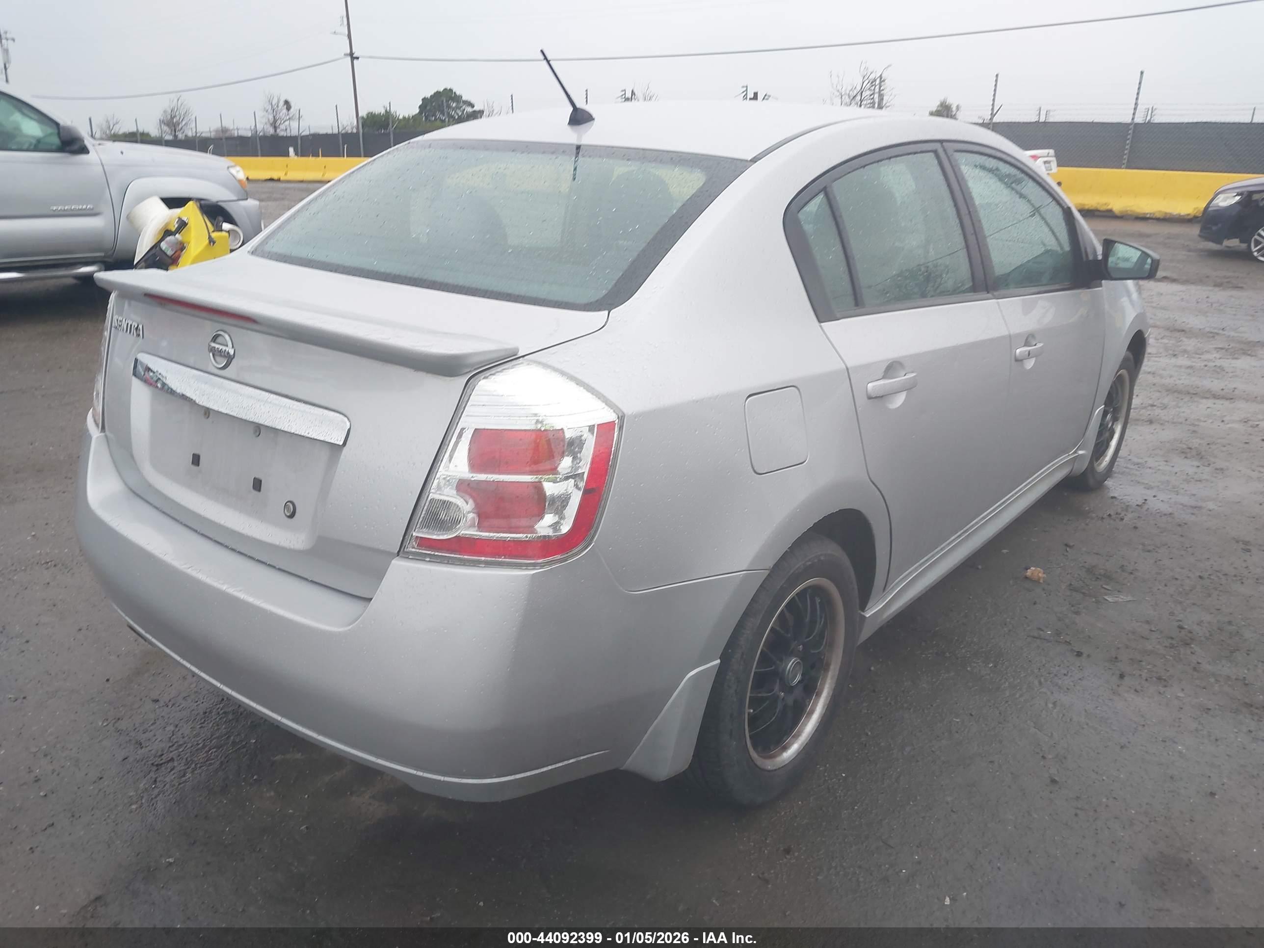 NISSAN SENTRA image 4