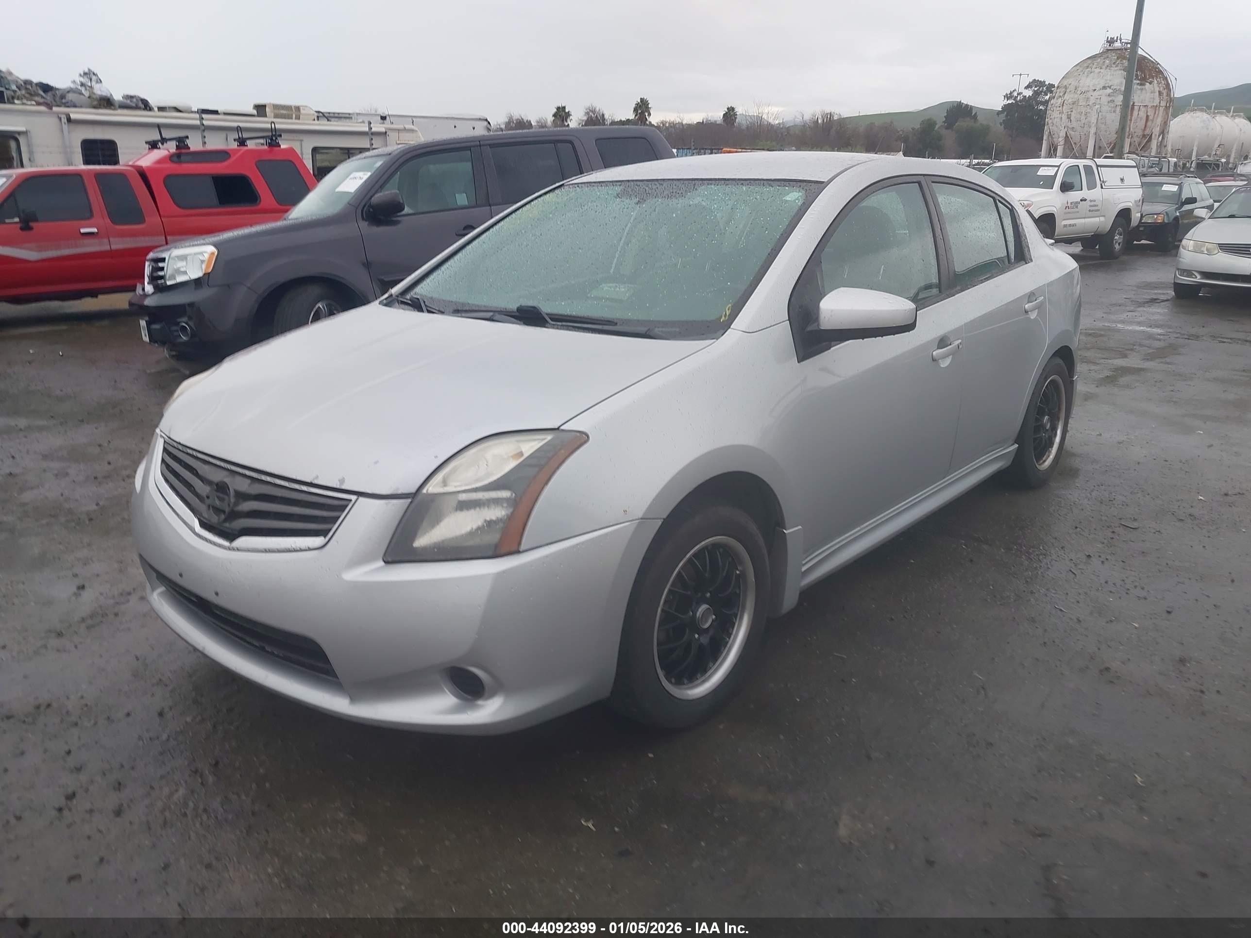 NISSAN SENTRA image 6