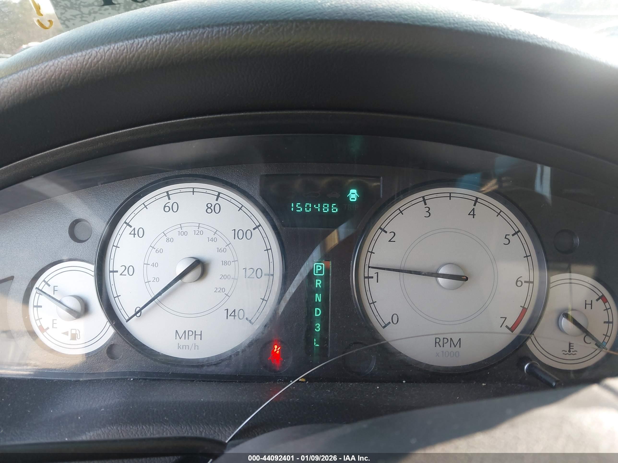 CHRYSLER 300 image 7