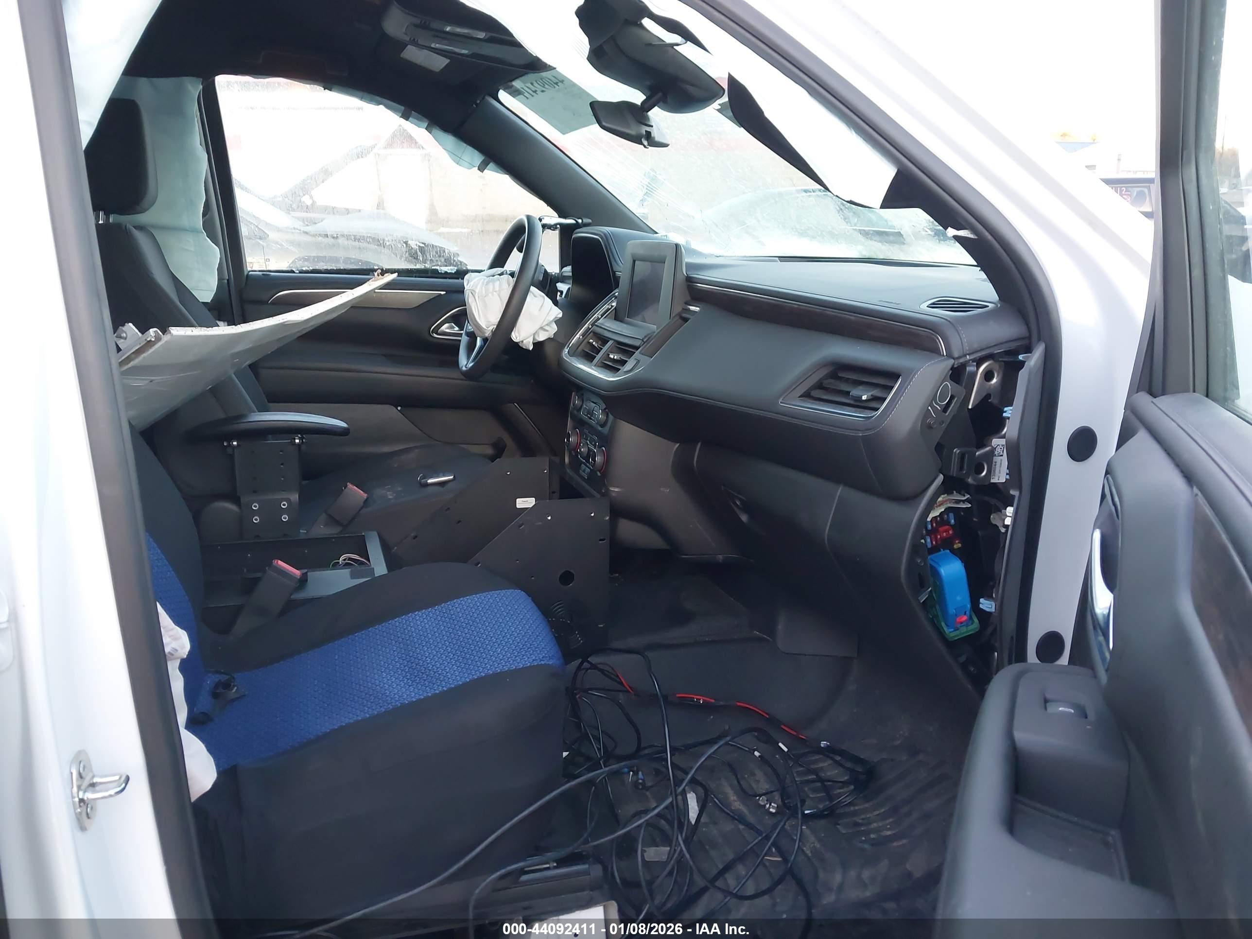 CHEVROLET TAHOE image 5