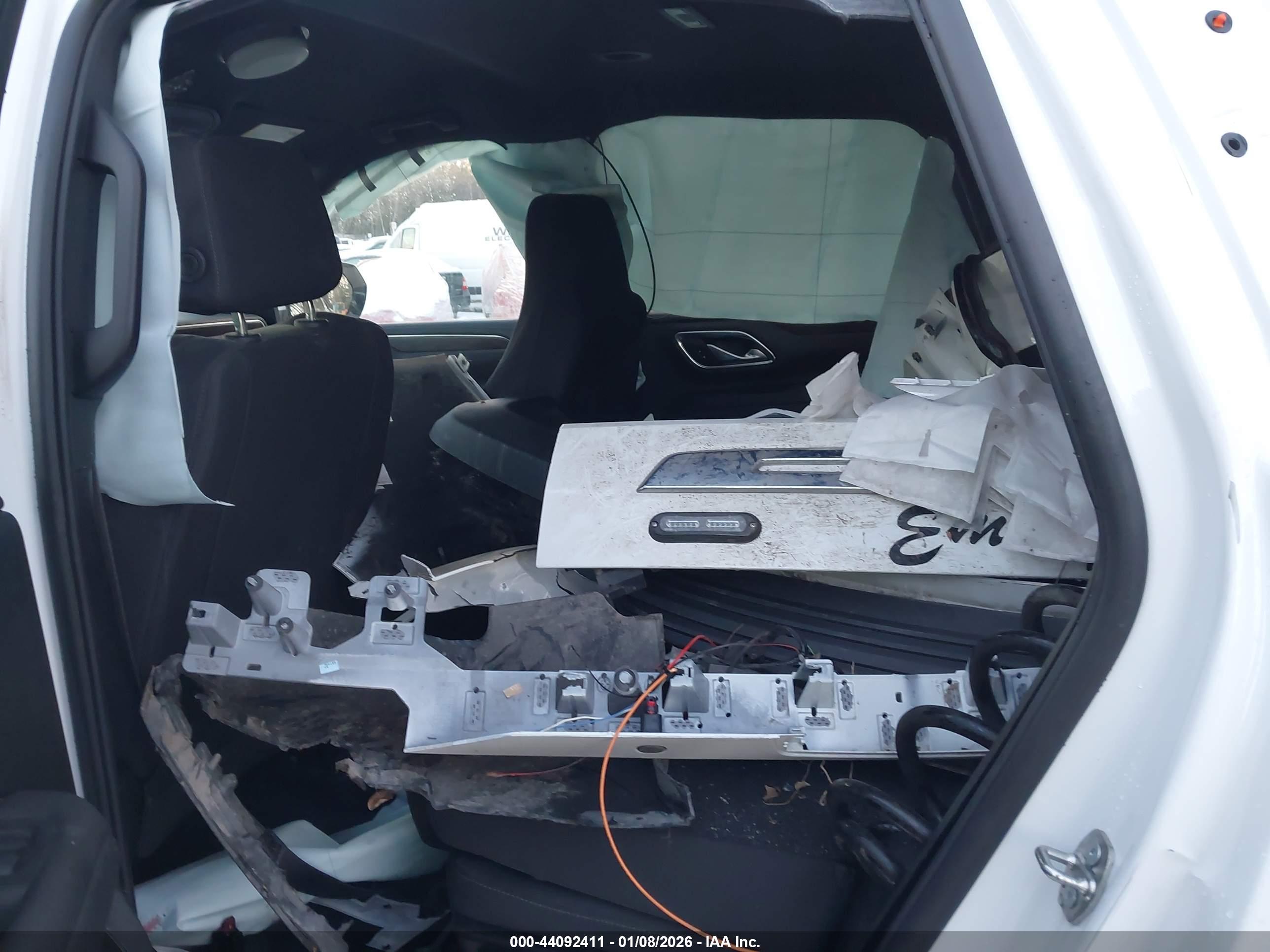 CHEVROLET TAHOE image 8