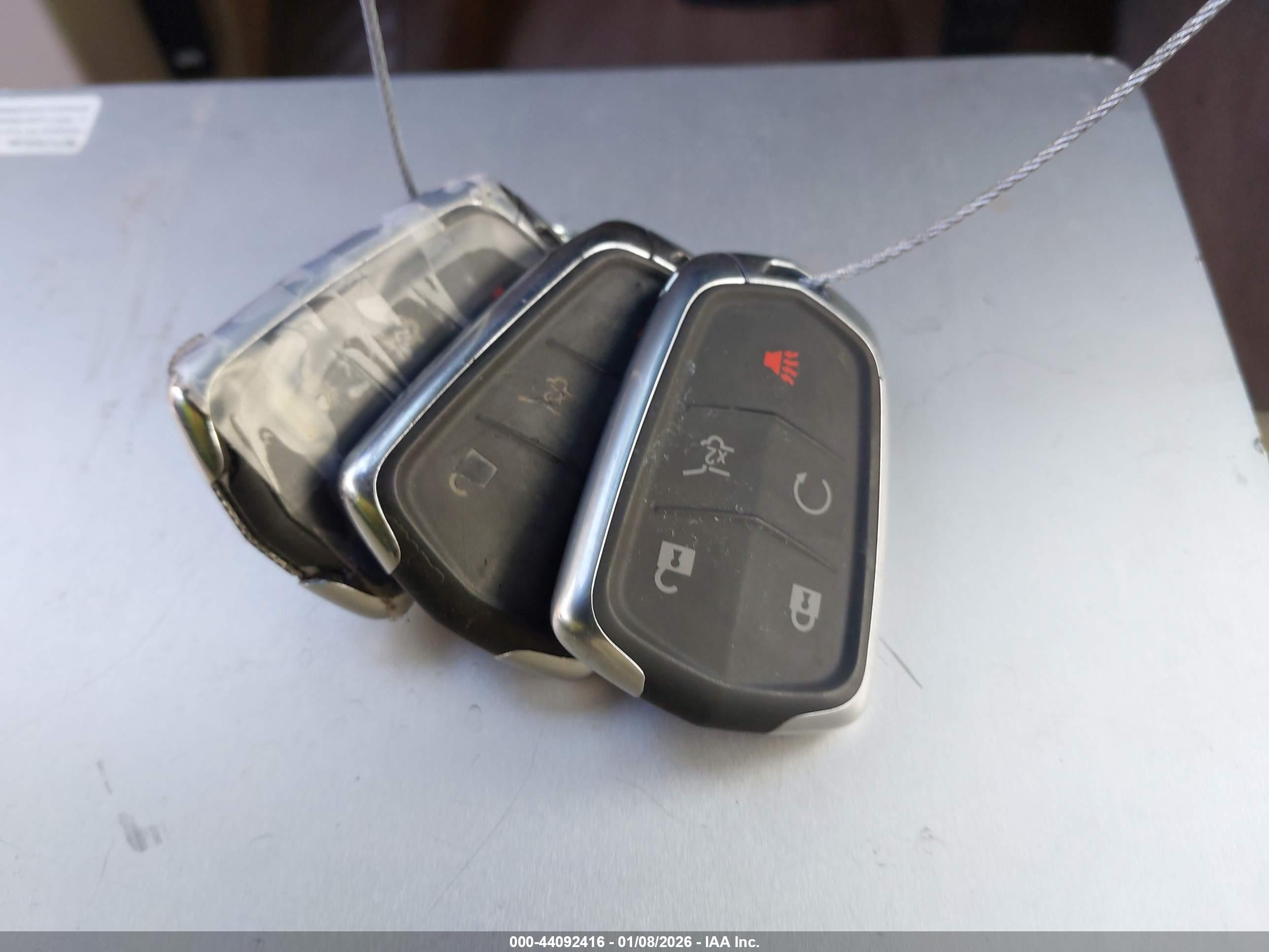 CADILLAC SRX image 11