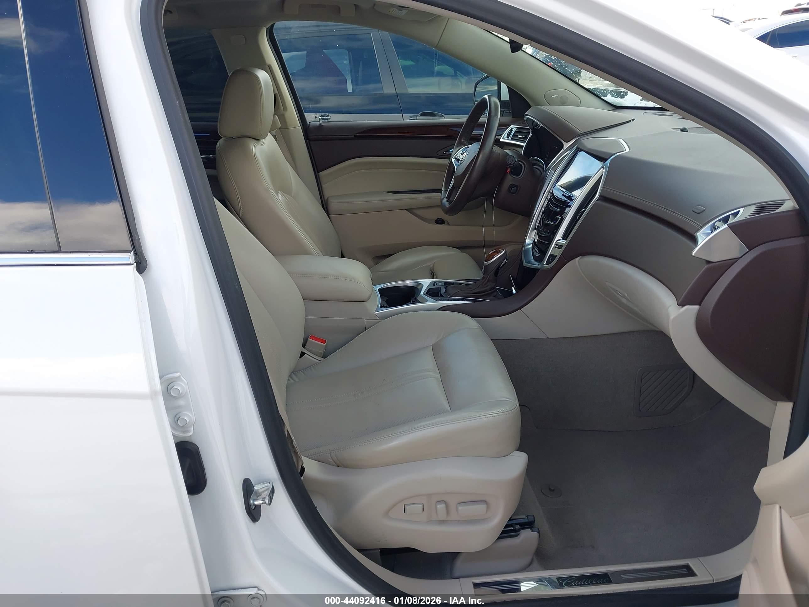 CADILLAC SRX image 5
