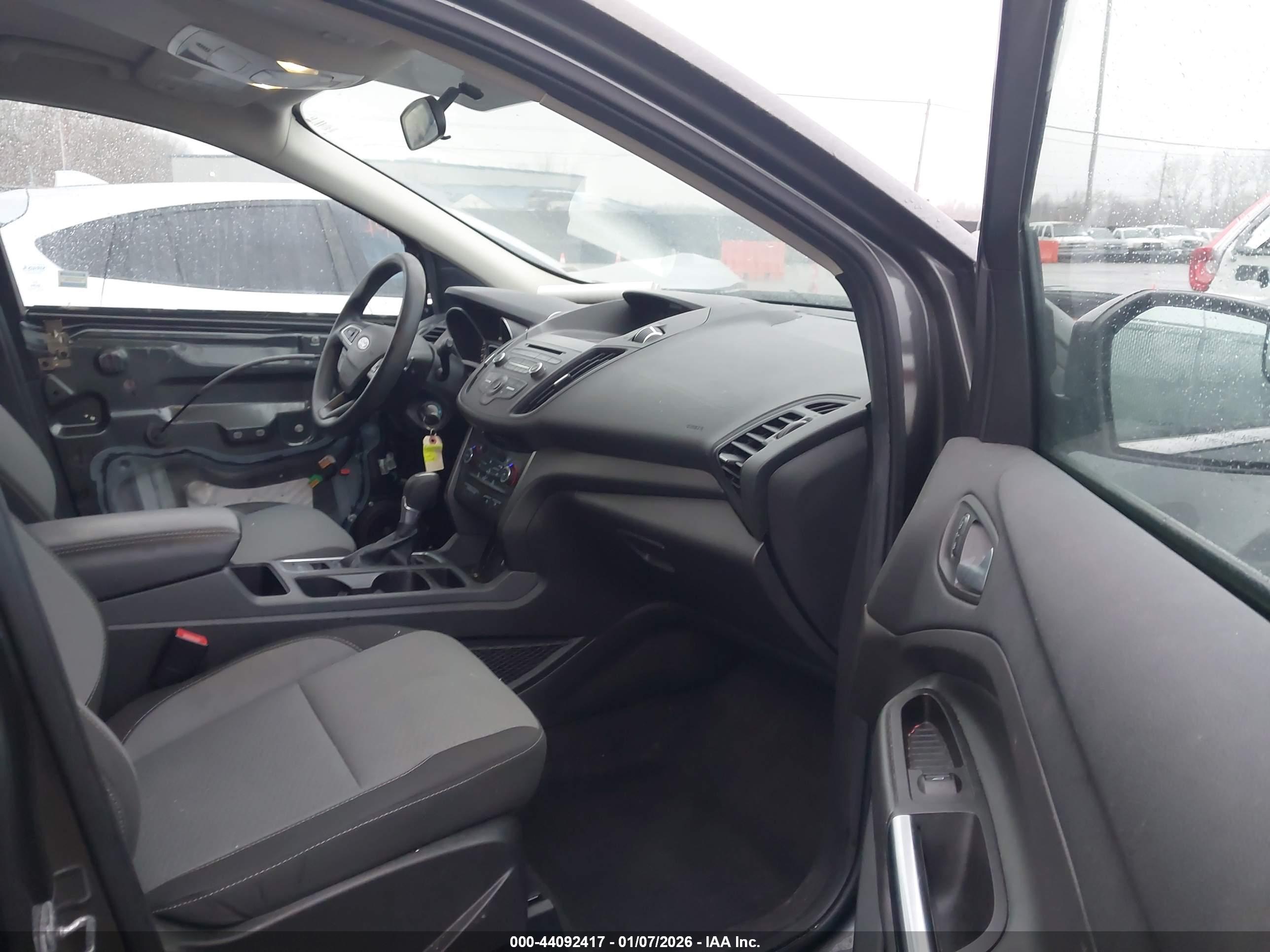 FORD ESCAPE image 5