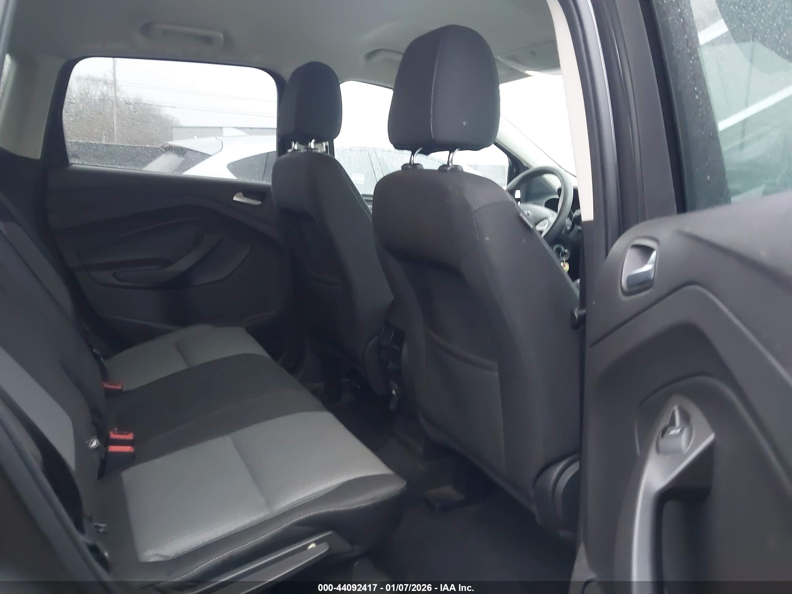 FORD ESCAPE image 8