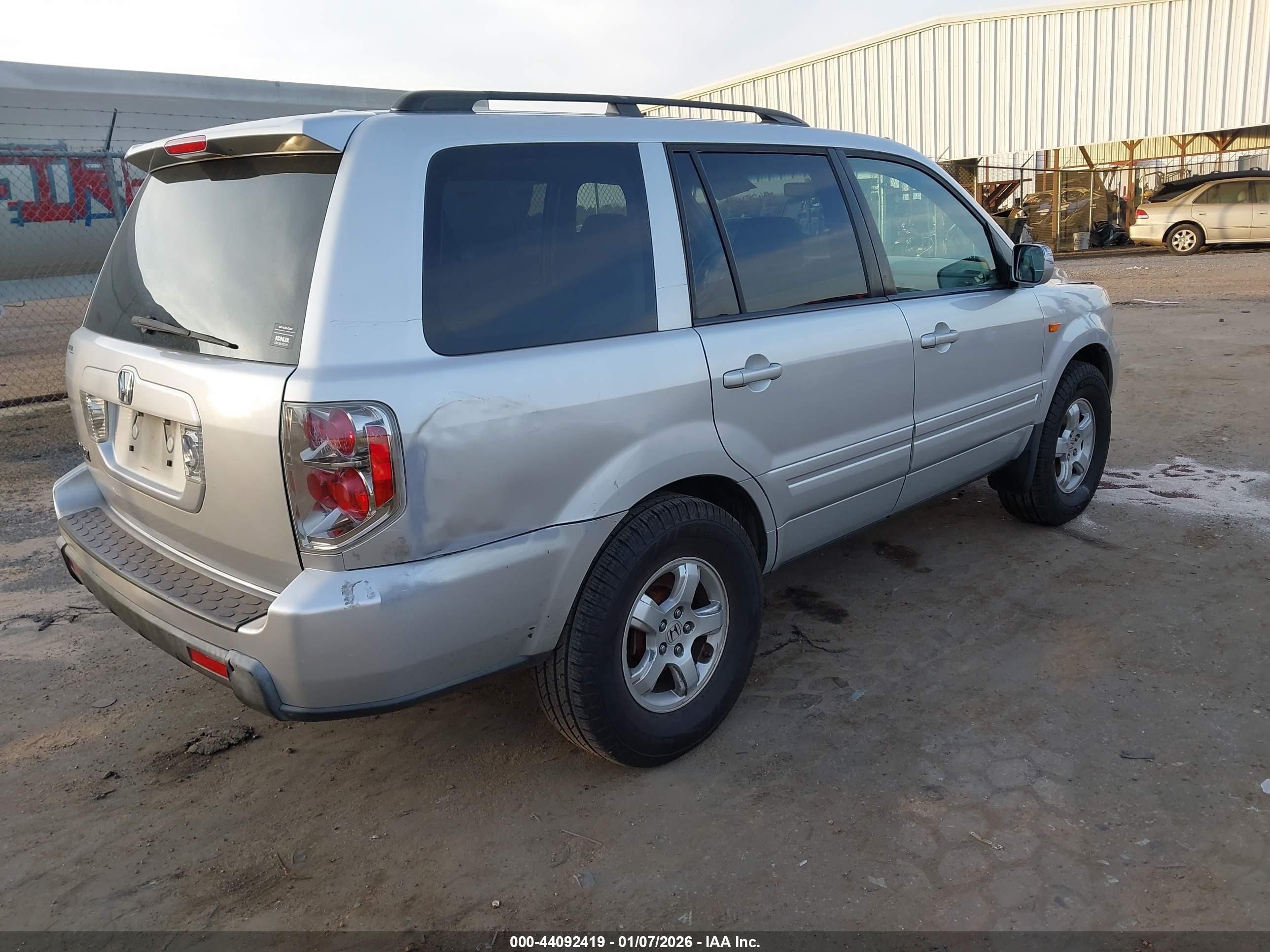 HONDA PILOT image 4
