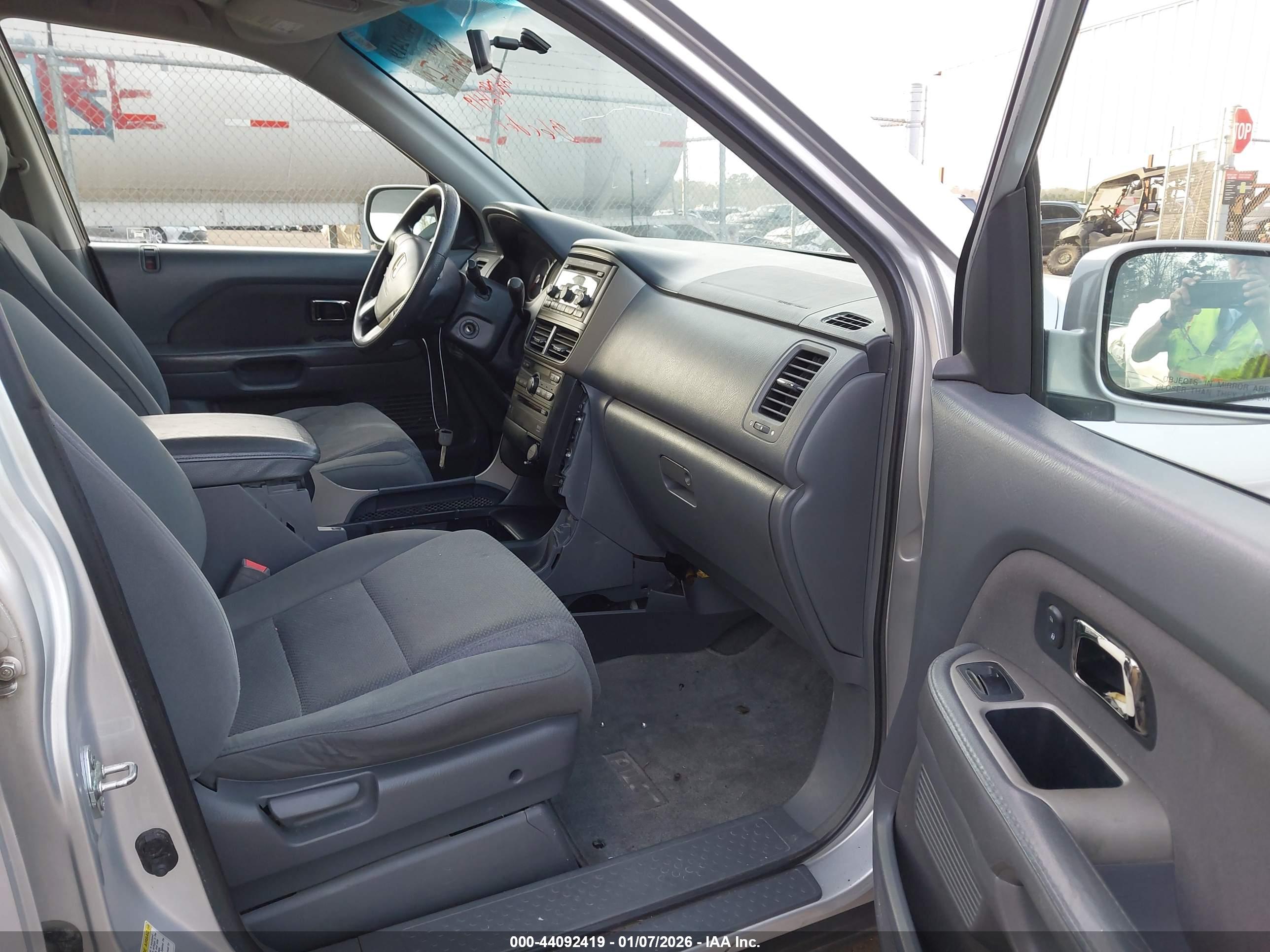 HONDA PILOT image 5
