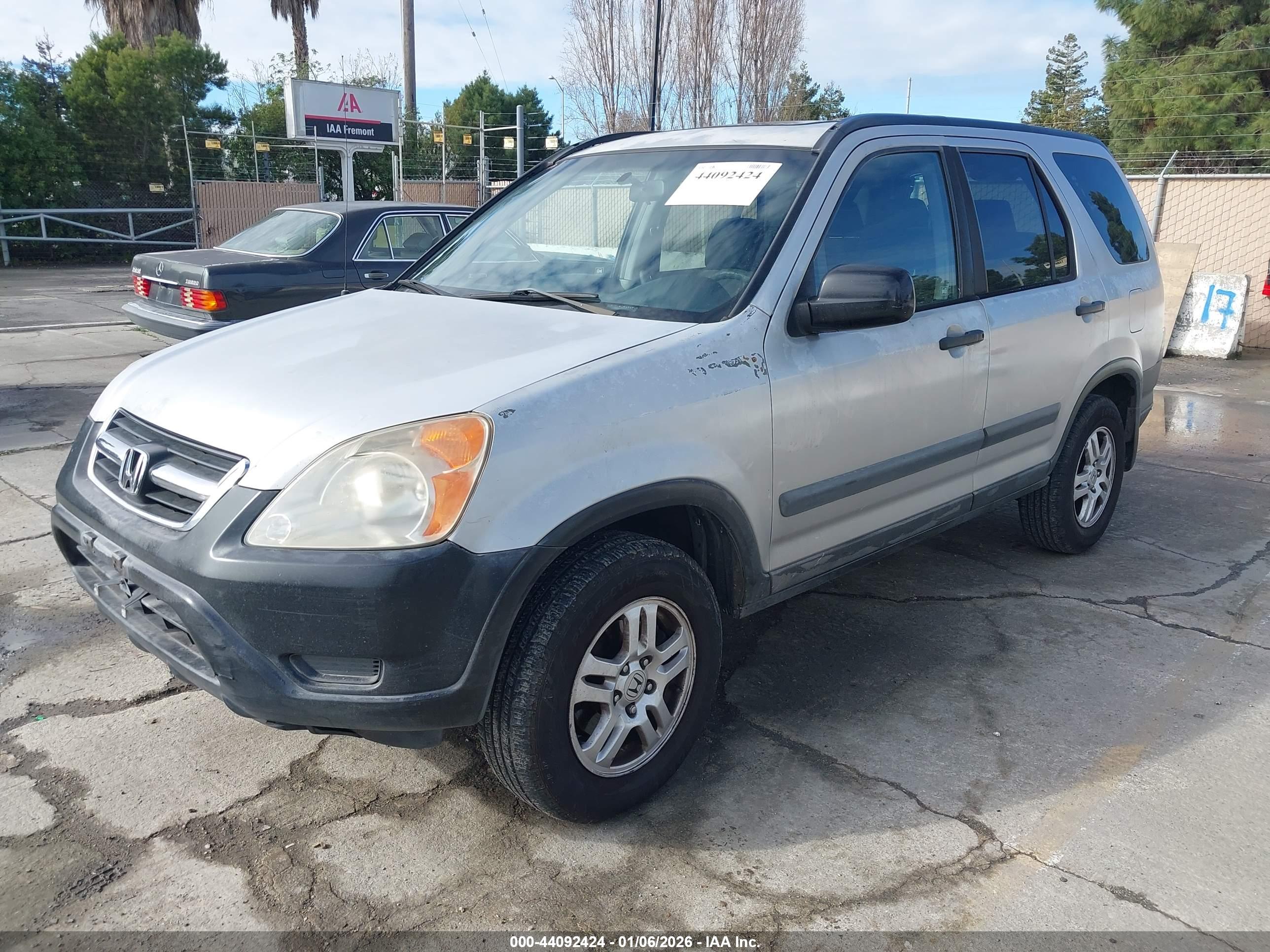HONDA CR-V image 2