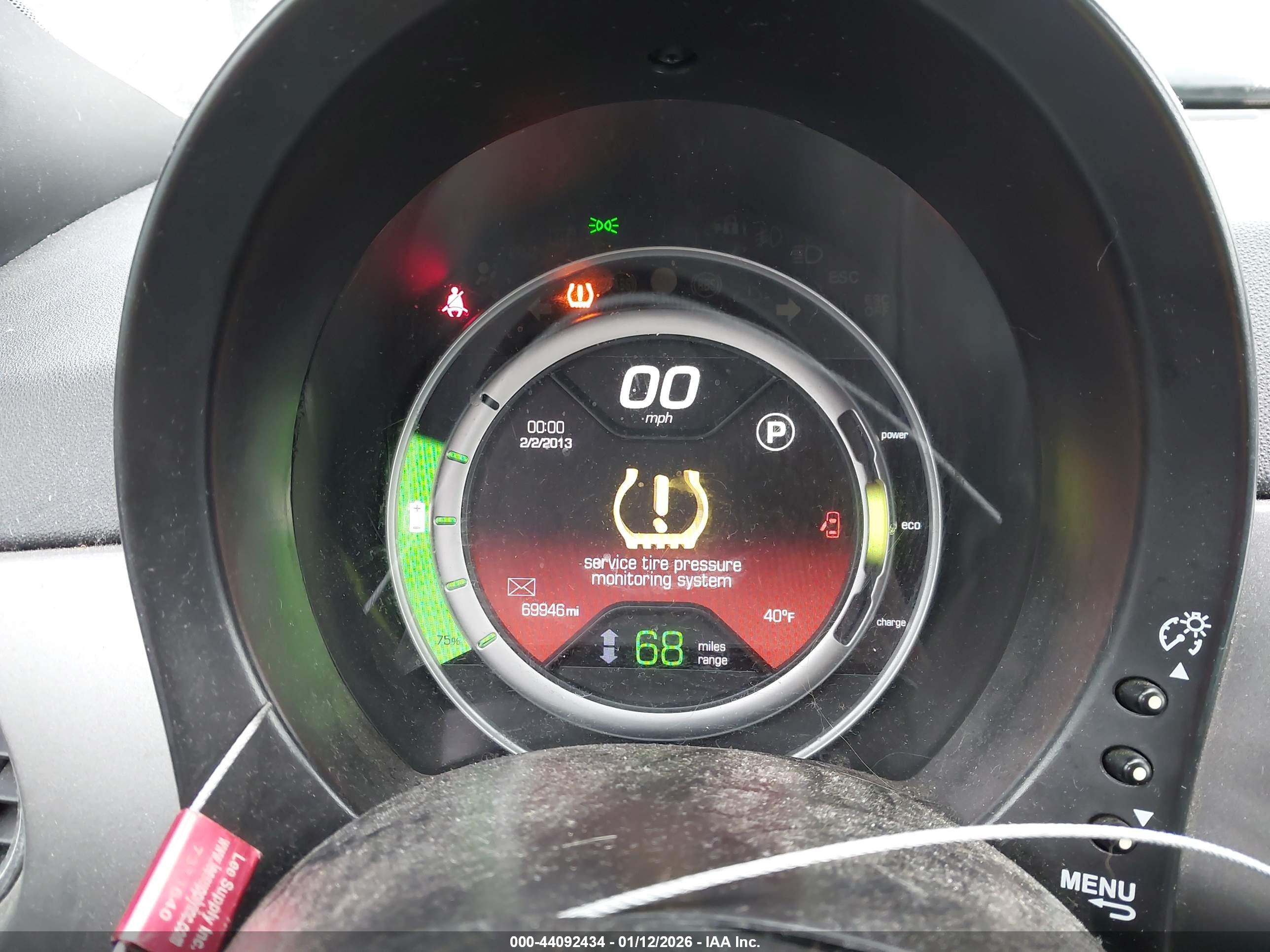 FIAT 500E image 7