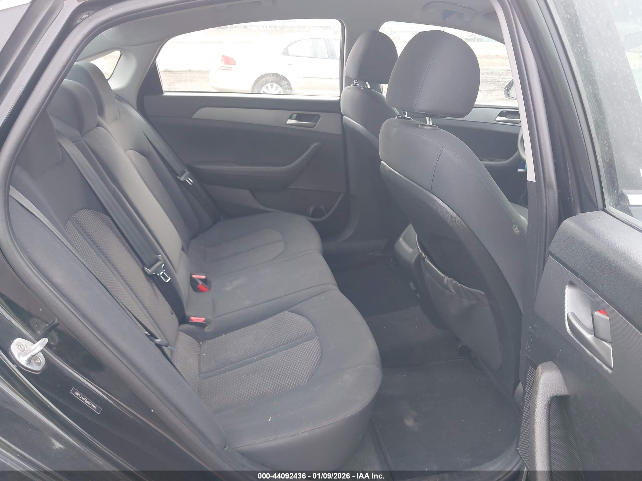 HYUNDAI SONATA image 8