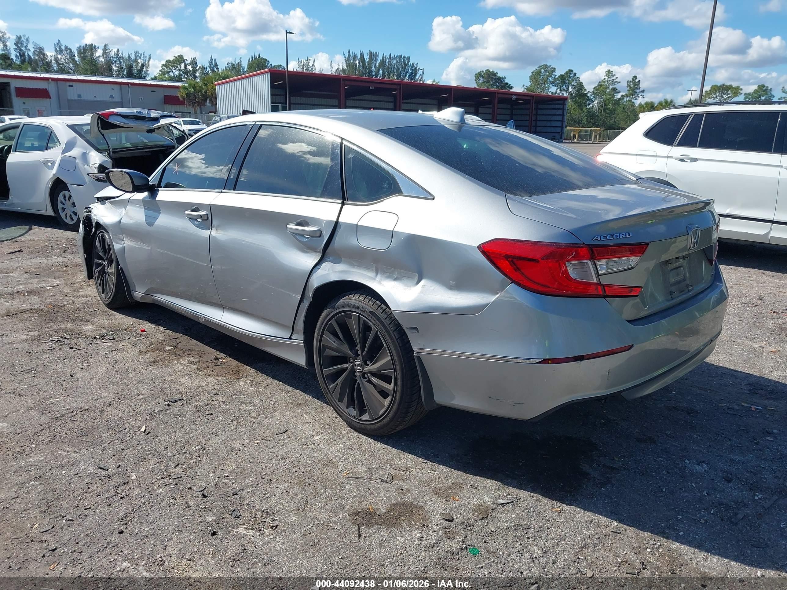 HONDA ACCORD image 3