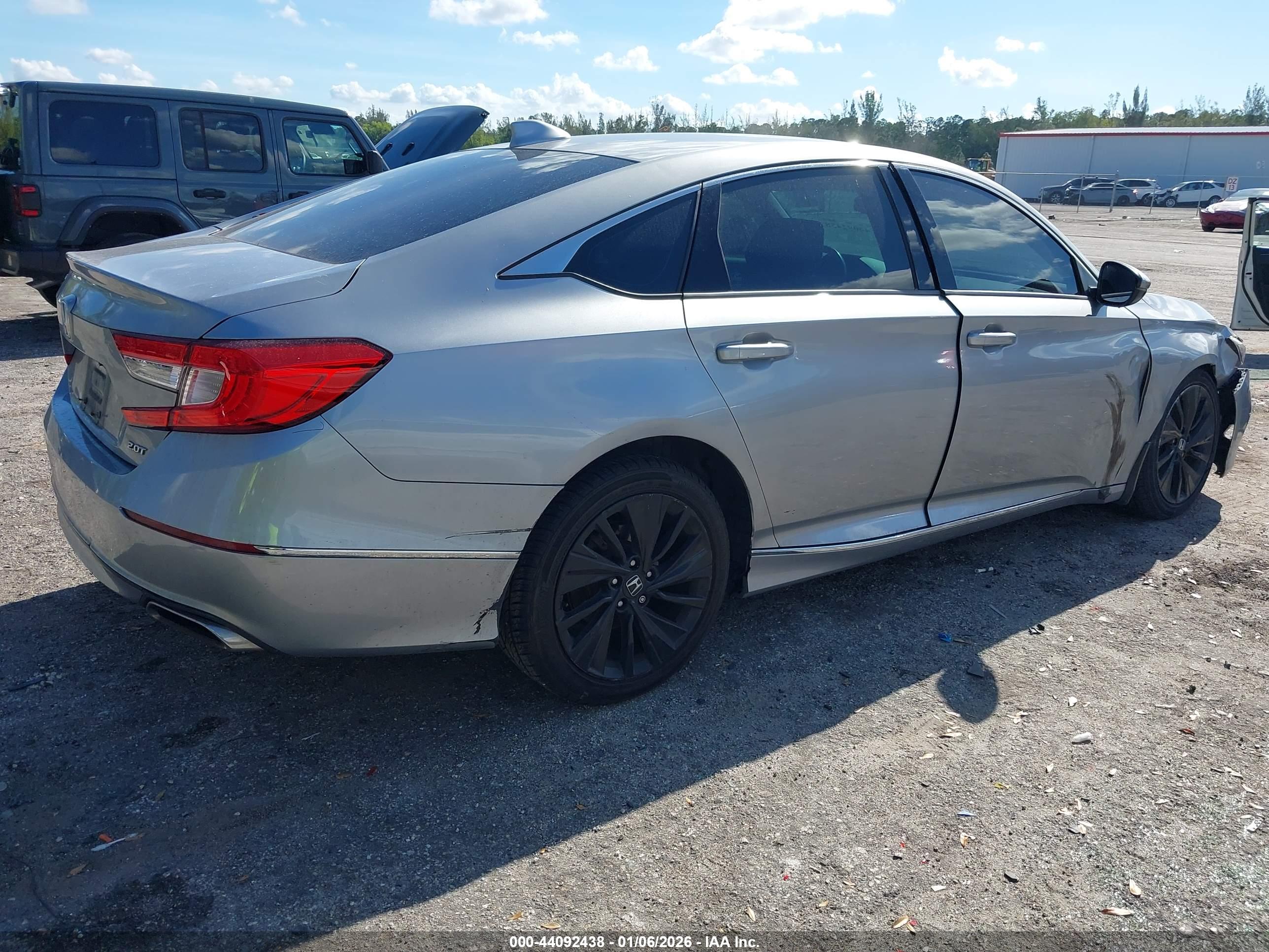 HONDA ACCORD image 4