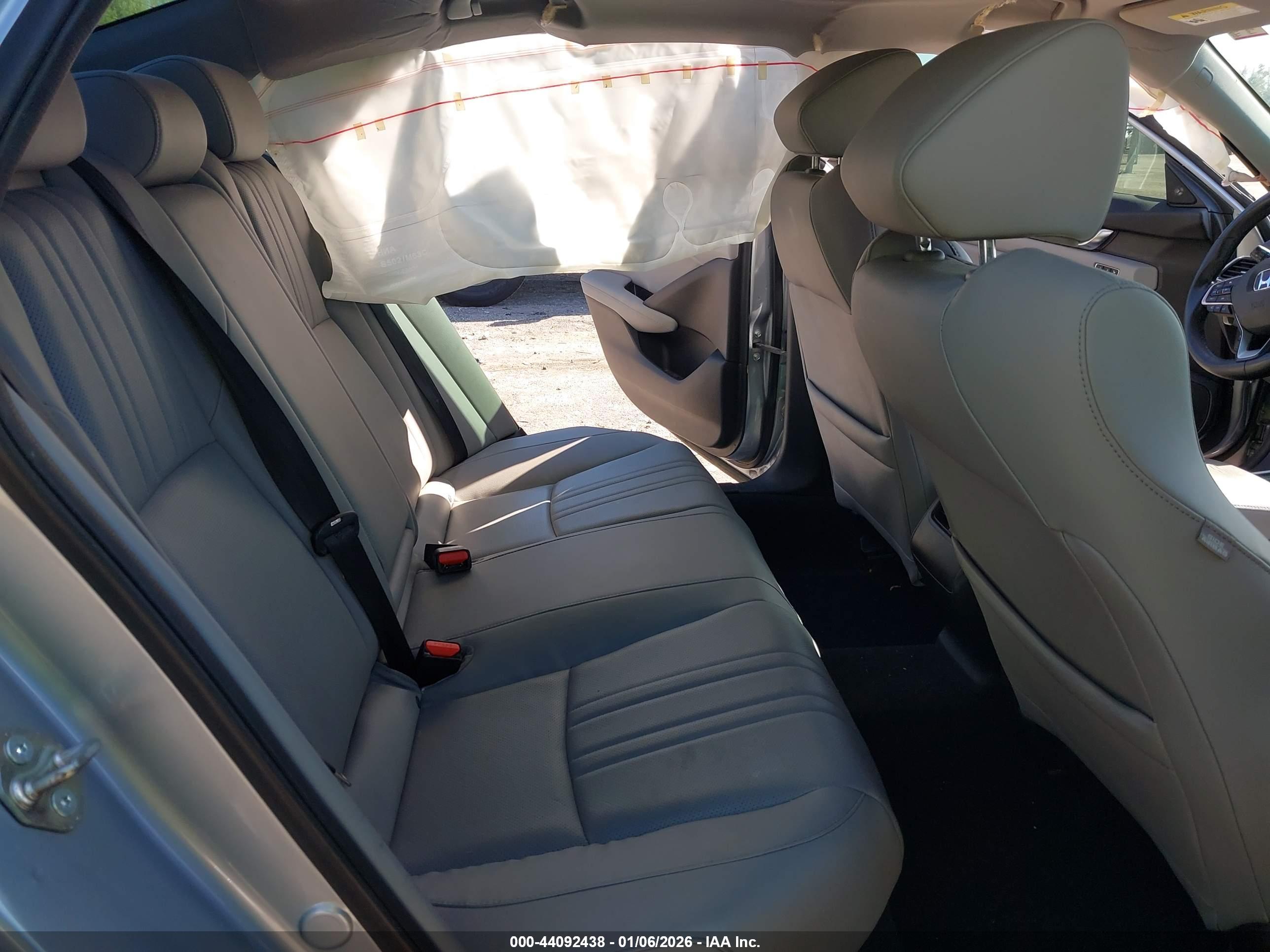 HONDA ACCORD image 8