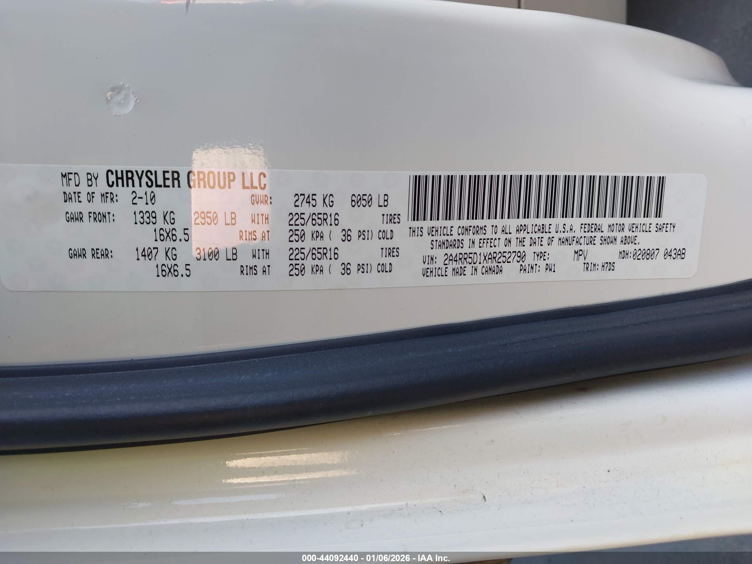 CHRYSLER TOWN image 9