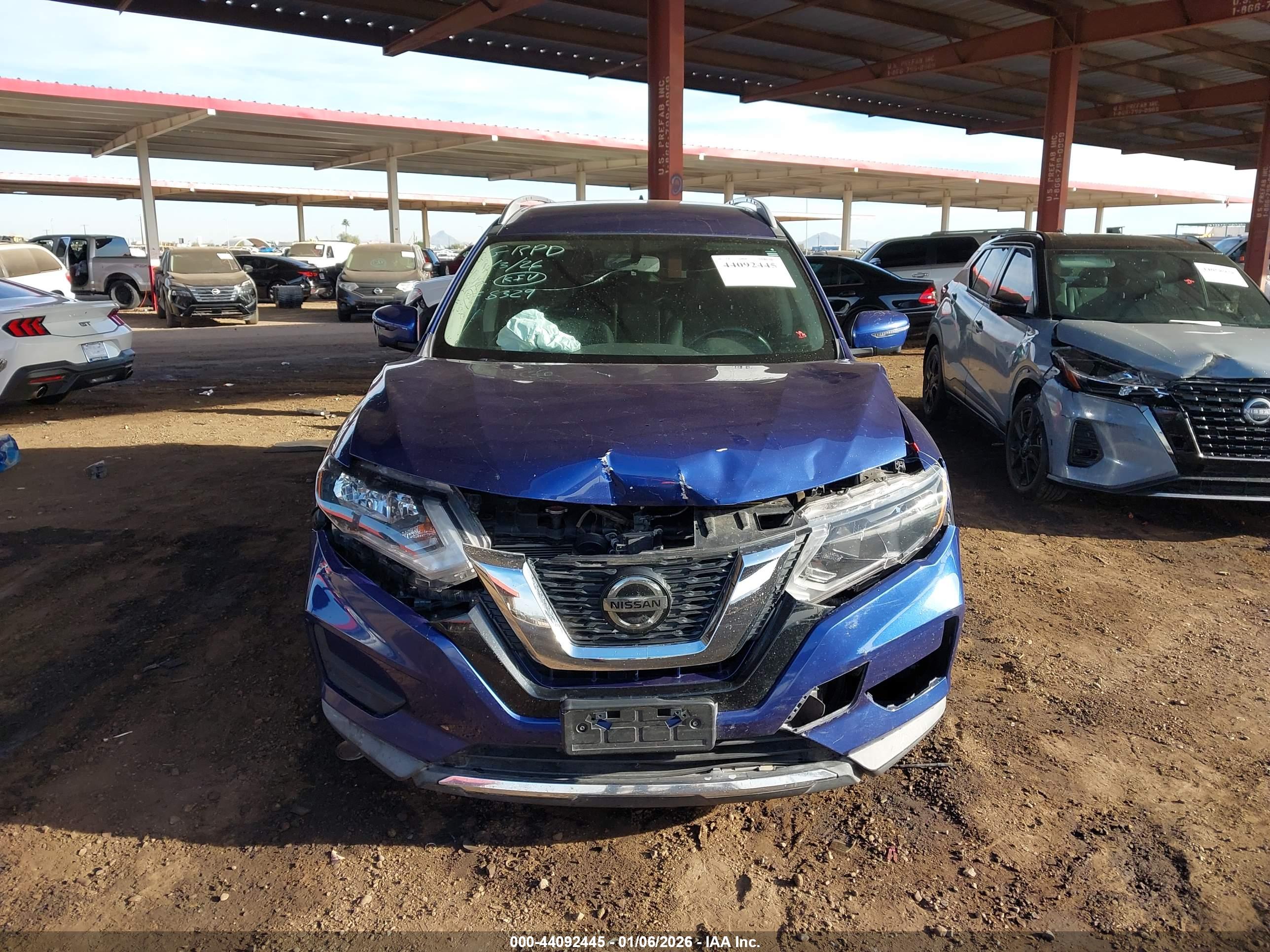 NISSAN ROGUE image 6