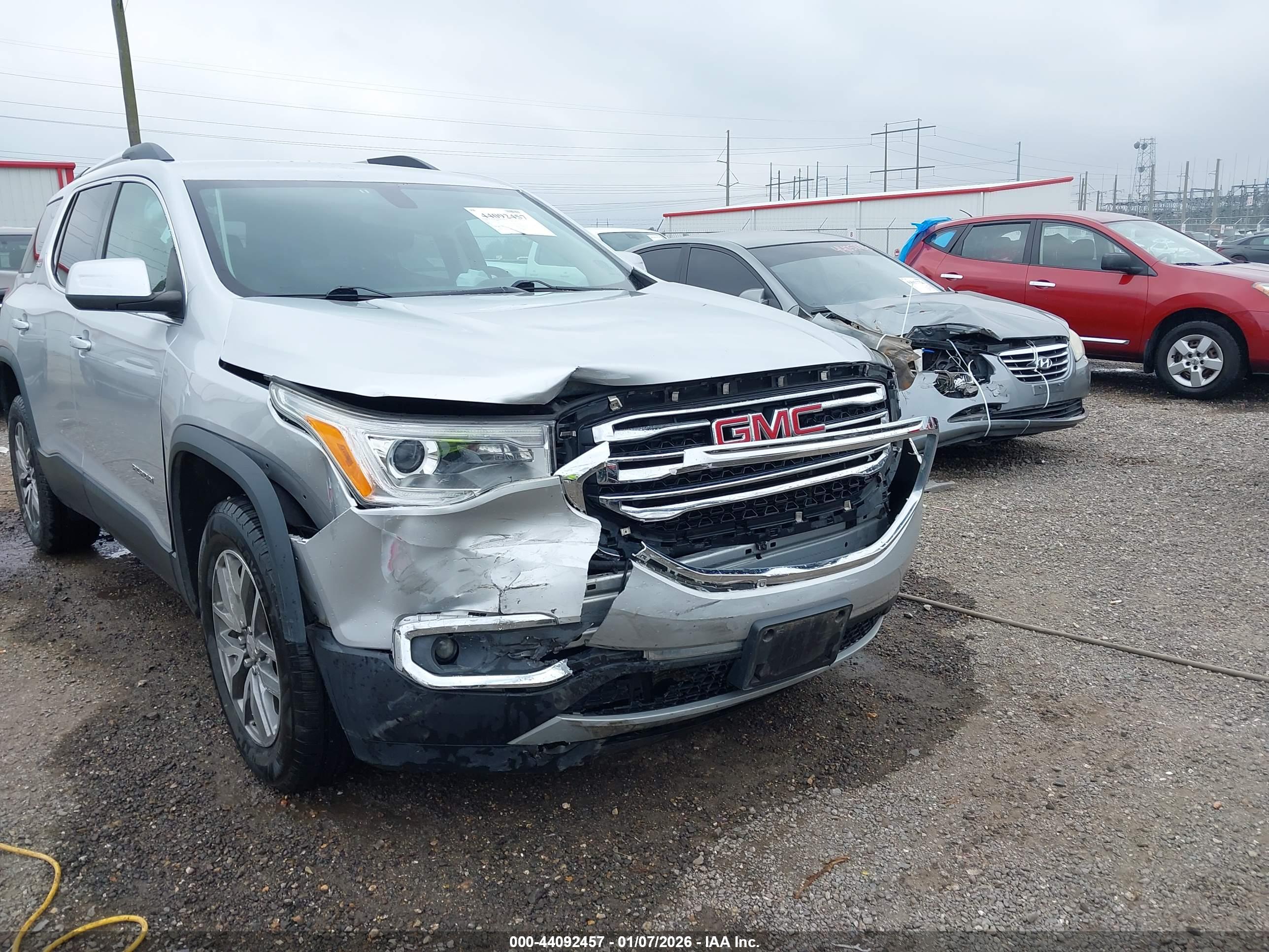 GMC ACADIA image 6