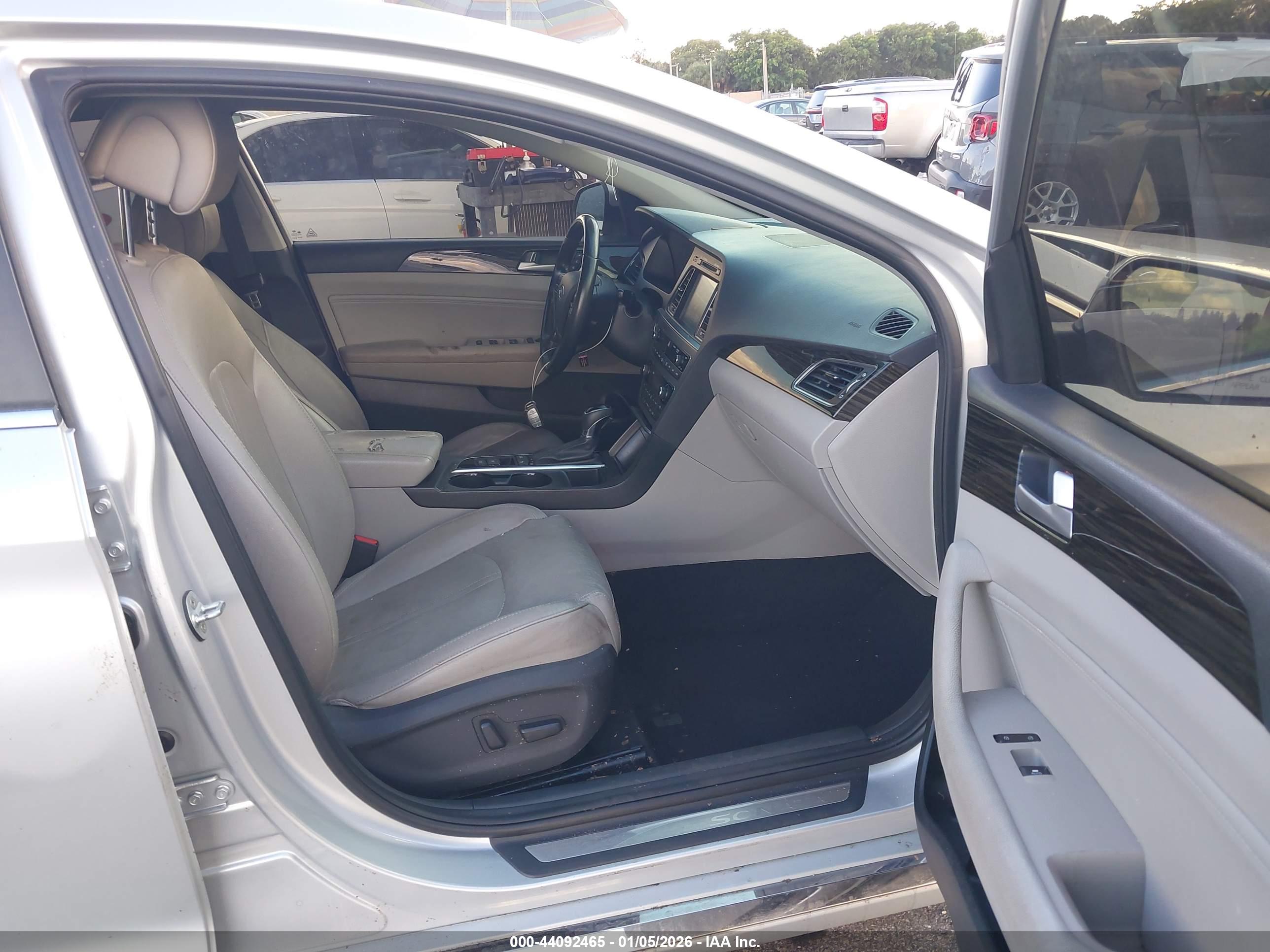 HYUNDAI SONATA image 5