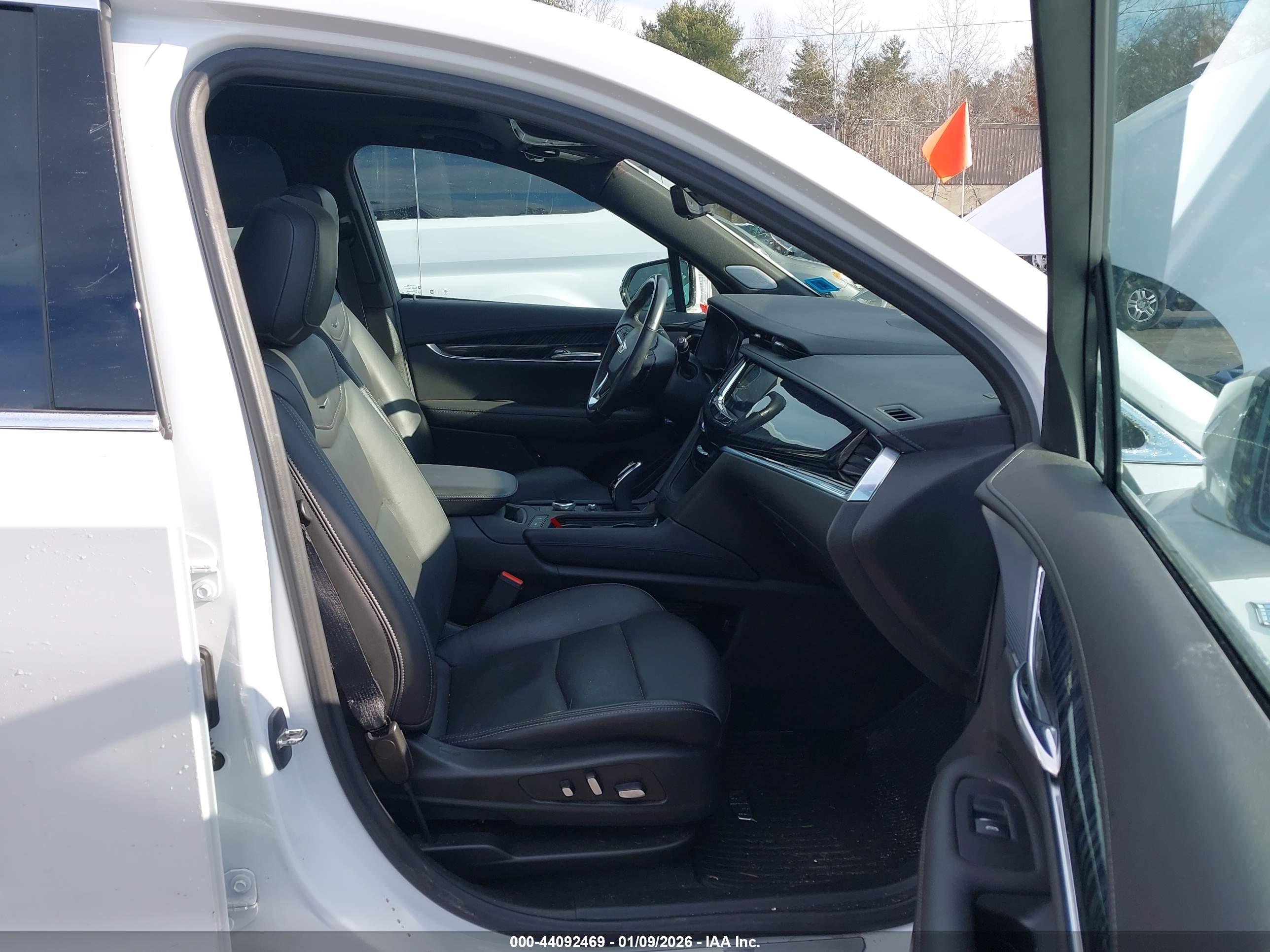 CADILLAC XT6 image 5