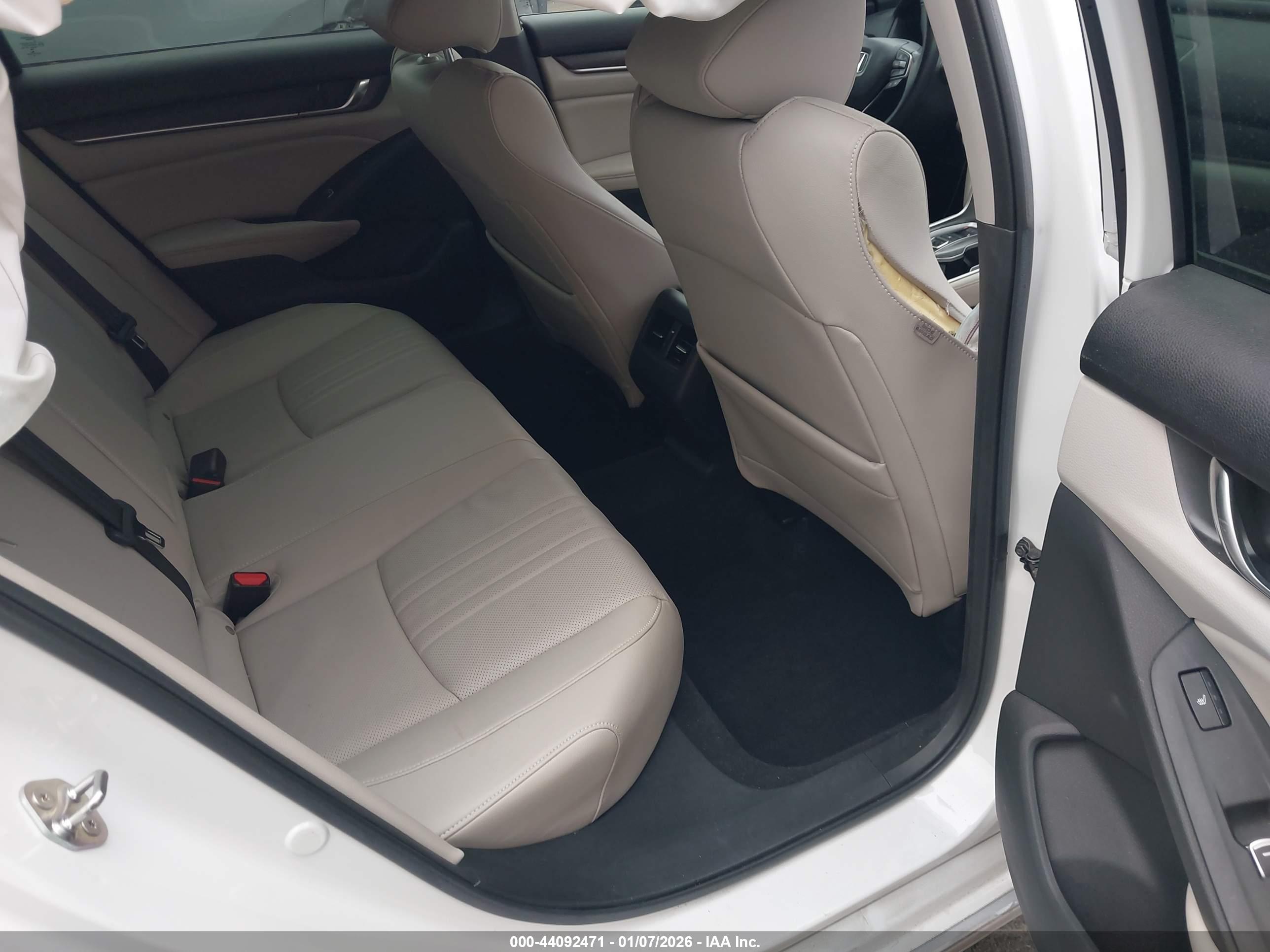 HONDA ACCORD image 8