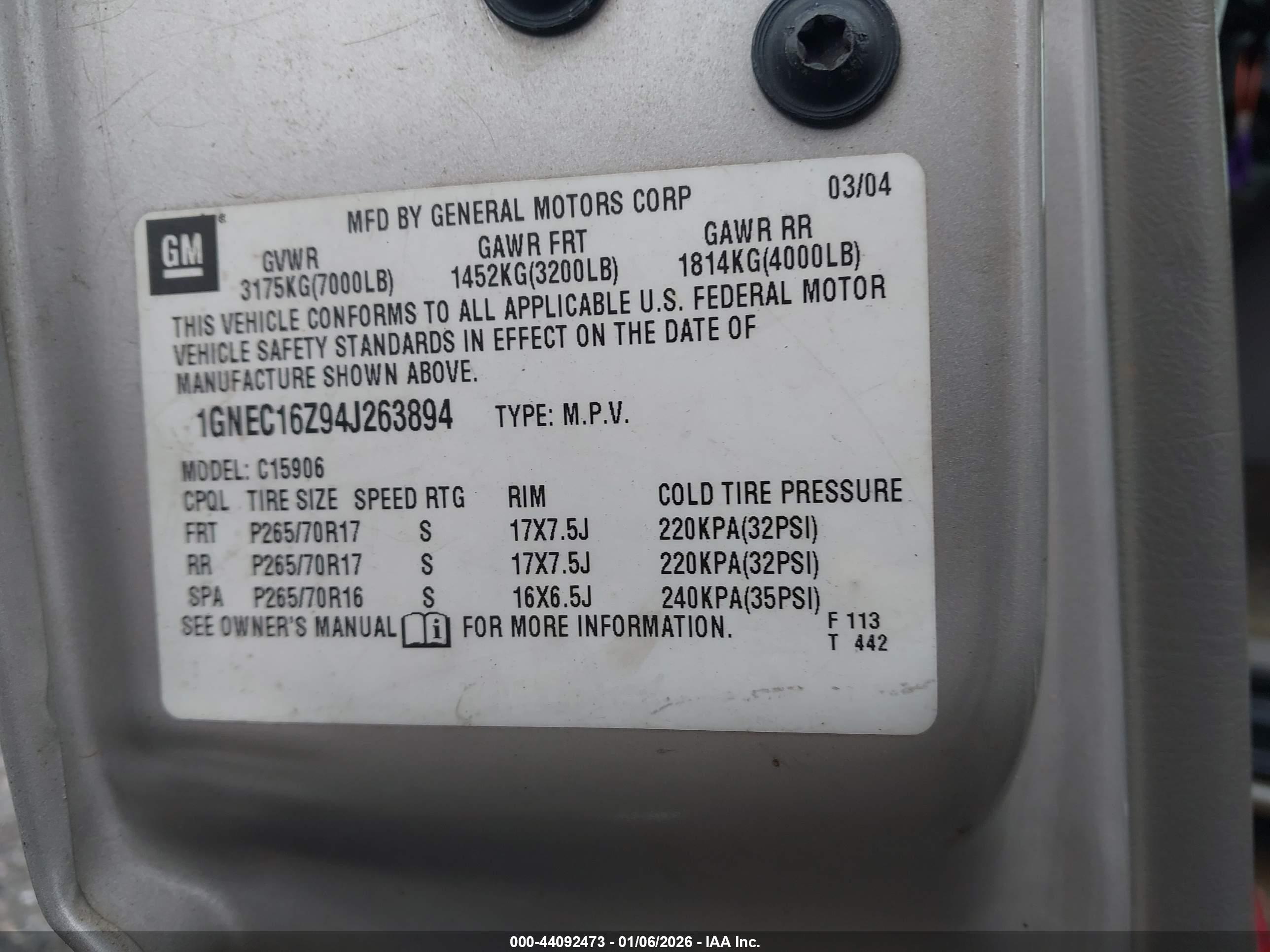 CHEVROLET SUBURBAN image 9