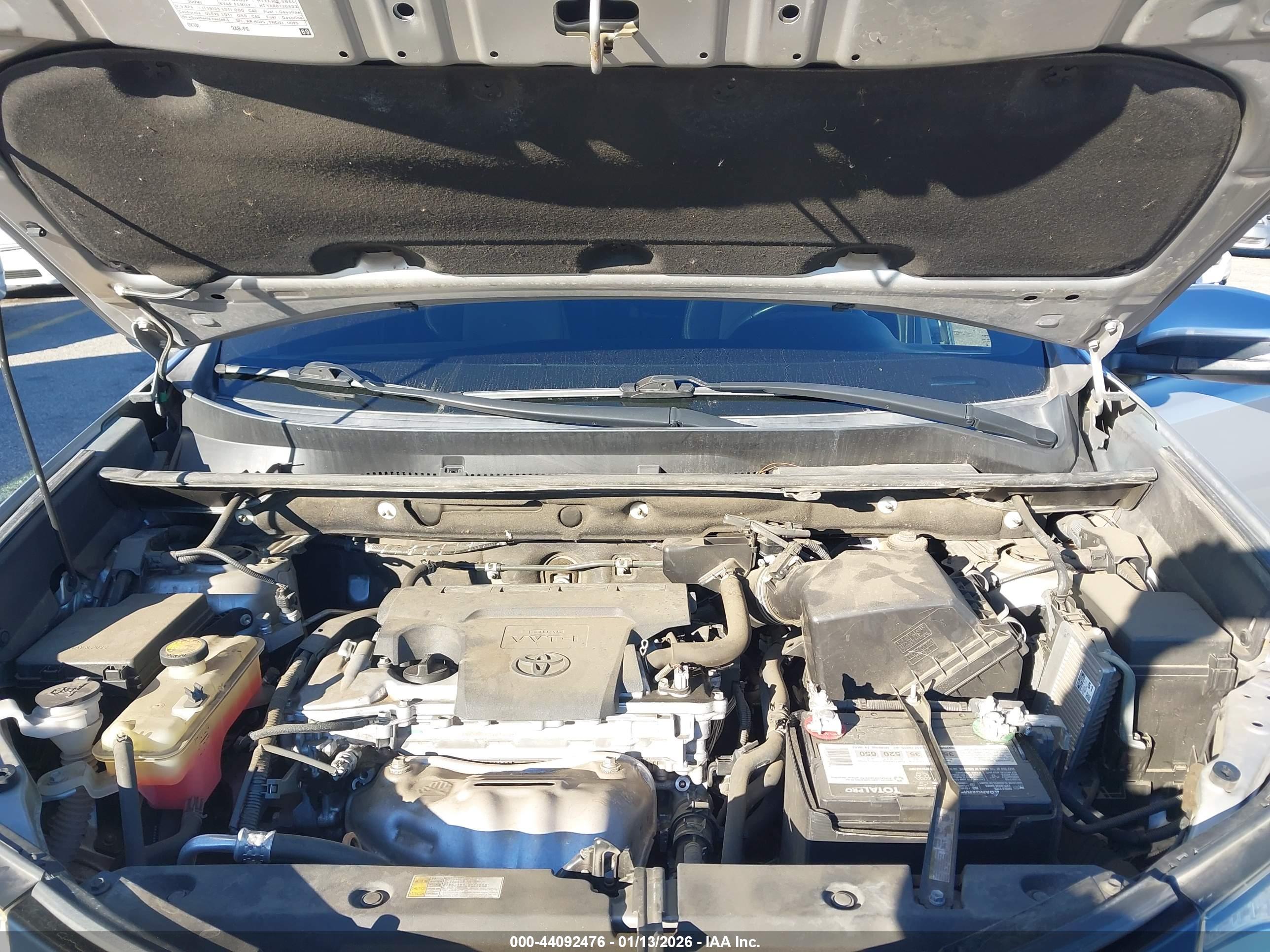 TOYOTA RAV4 image 10