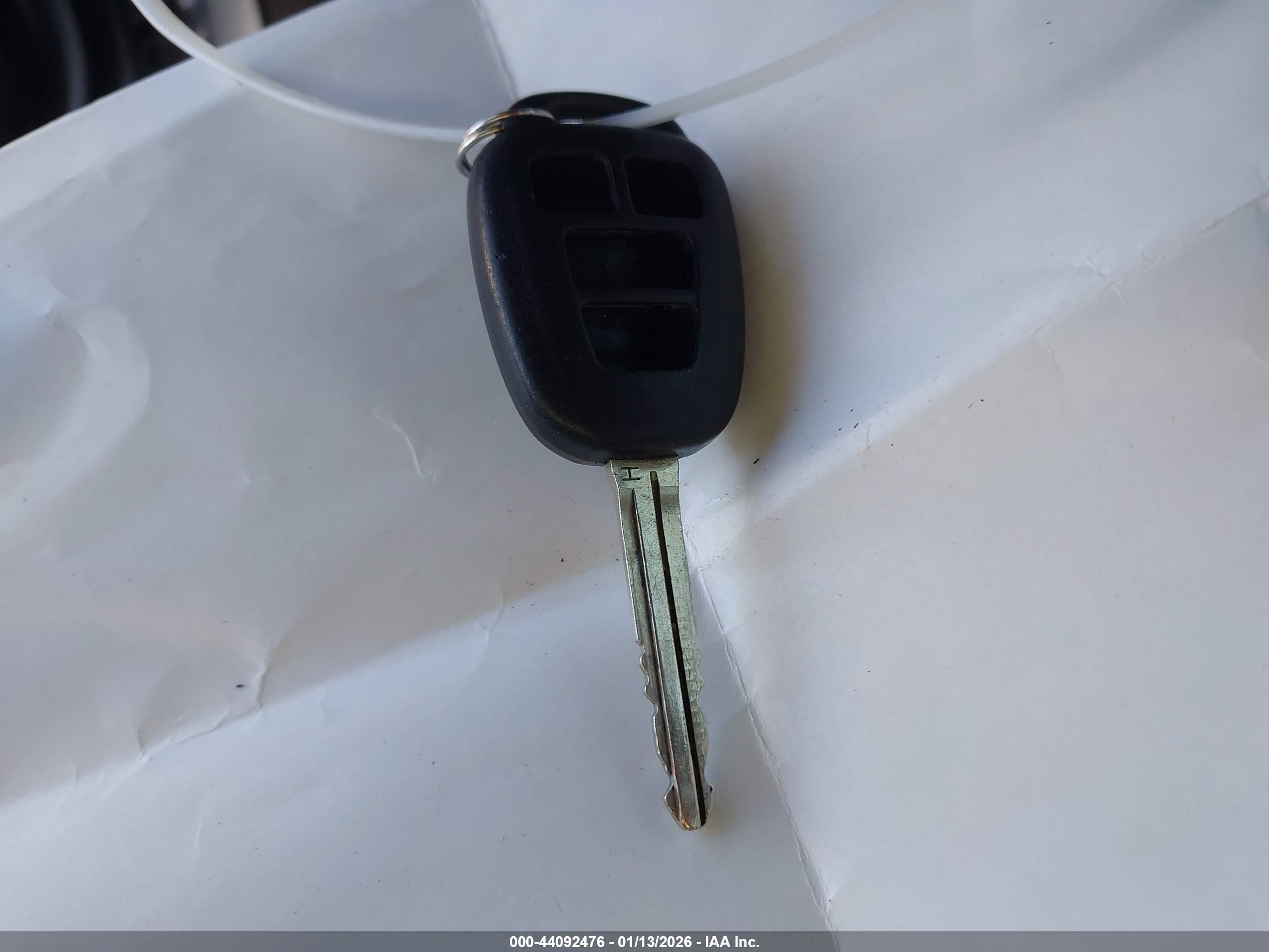 TOYOTA RAV4 image 11