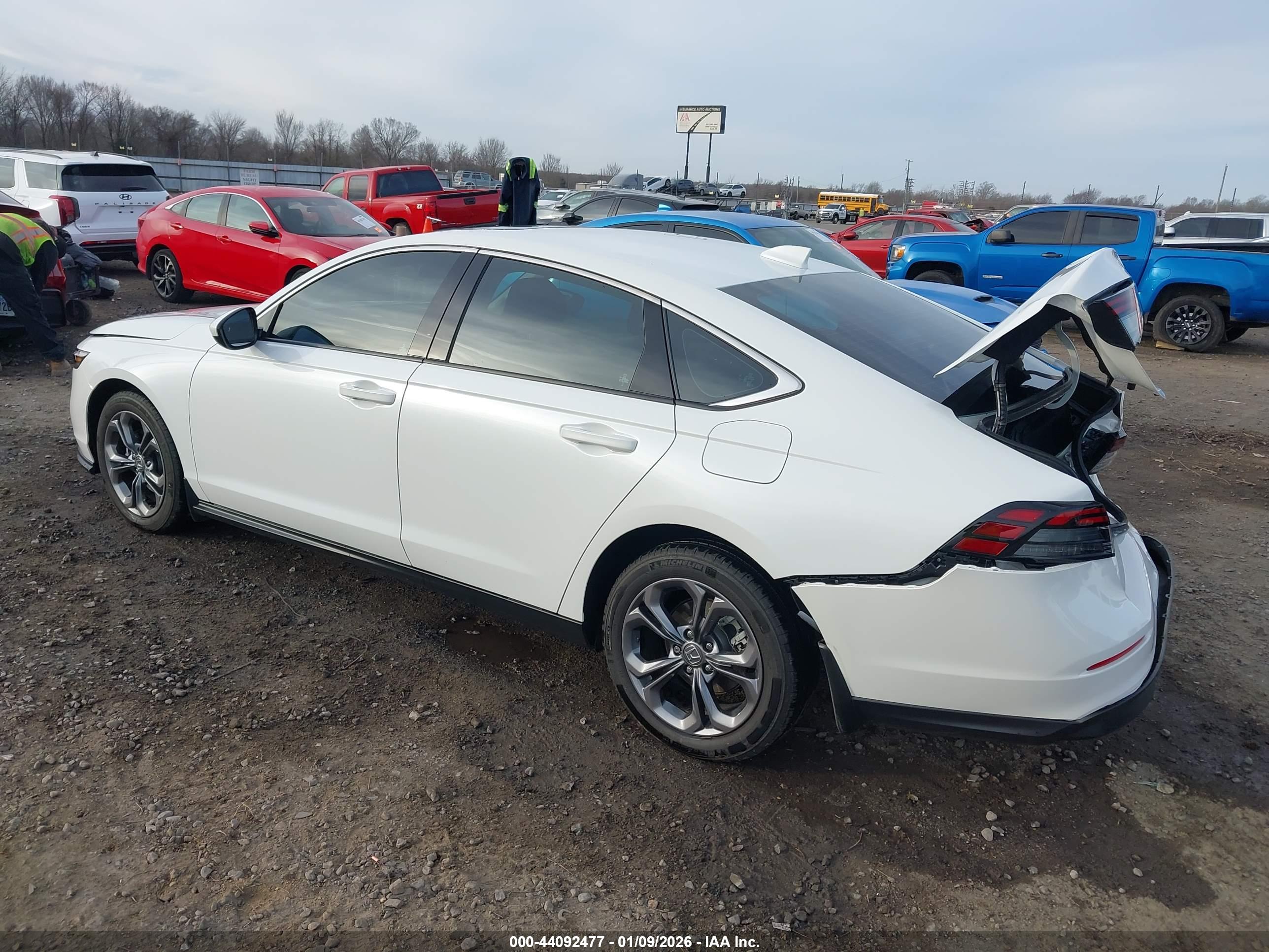 HONDA ACCORD image 3